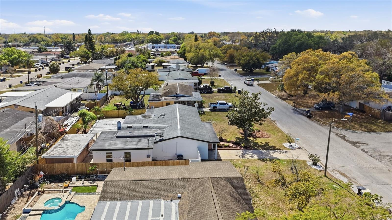 Image 51 of 59 For 327 Duncan Avenue