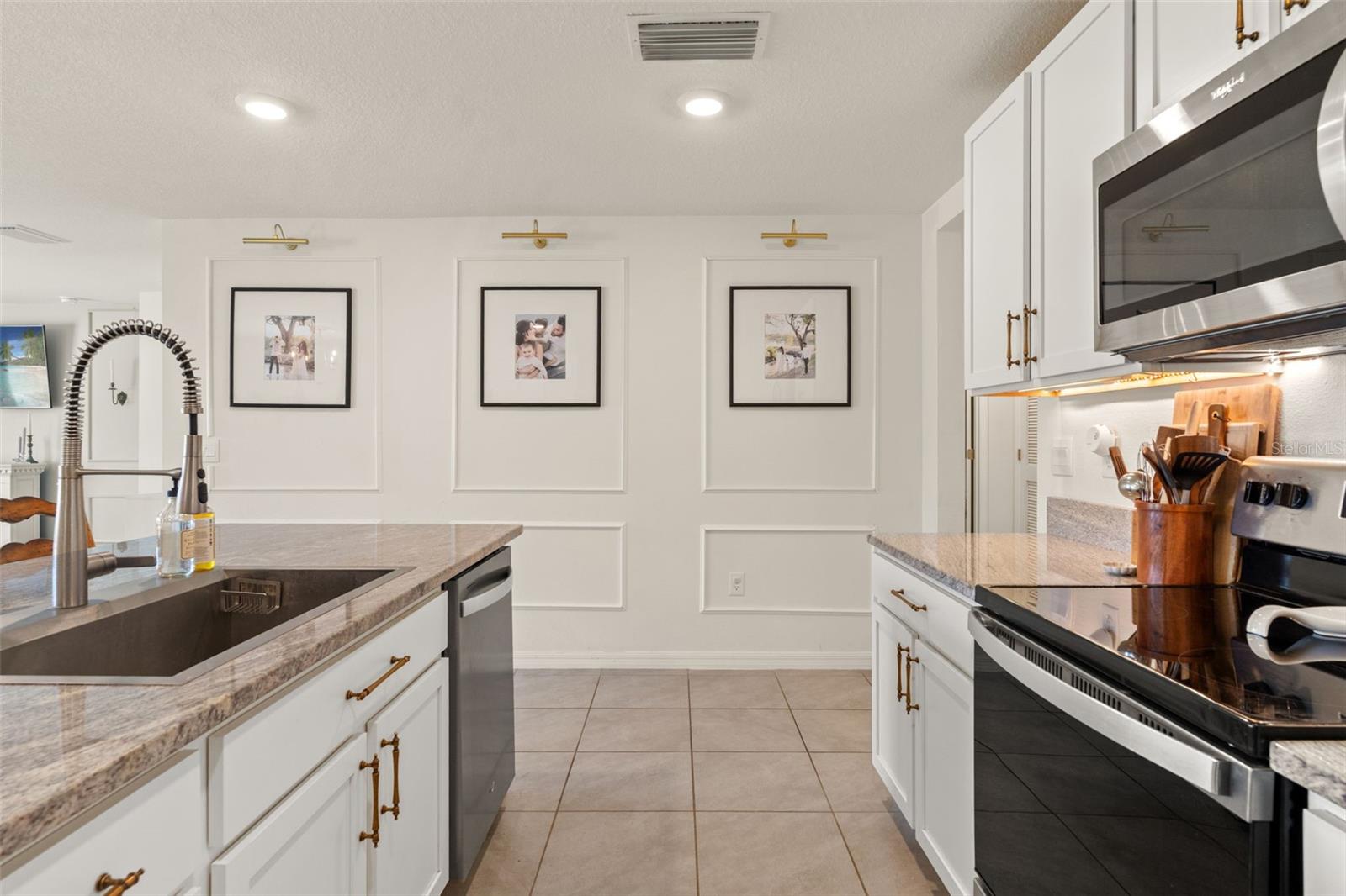 Image 10 of 41 For 4663 Sigcom Place