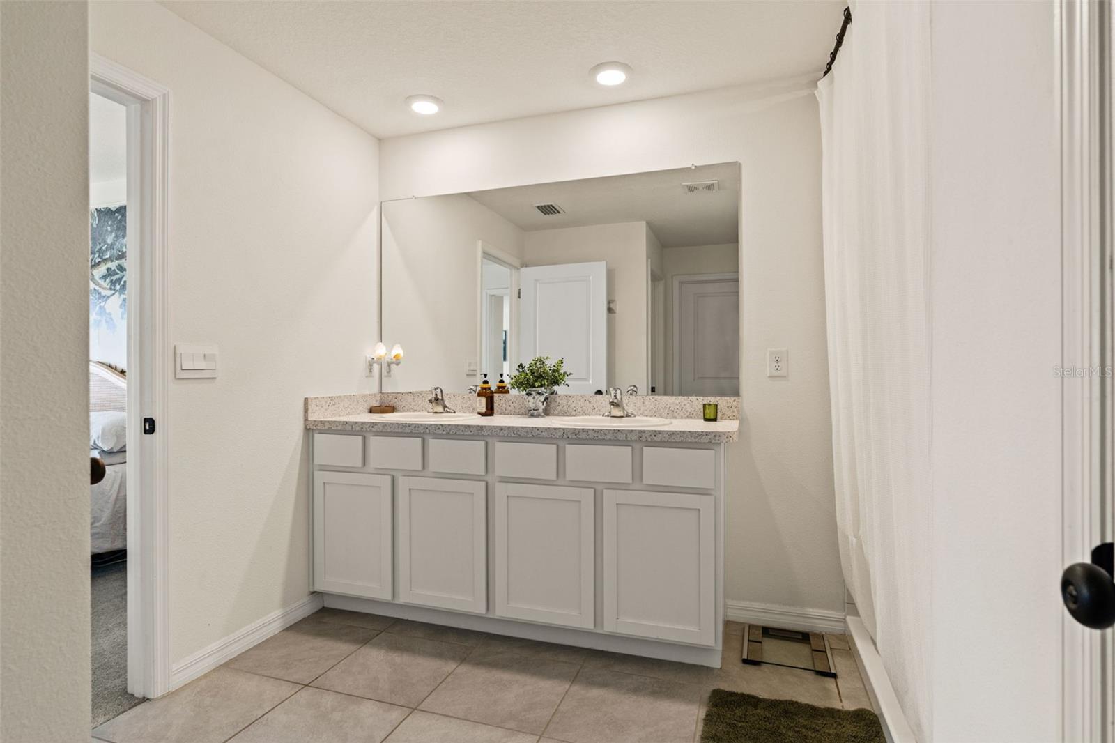 Image 21 of 41 For 4663 Sigcom Place