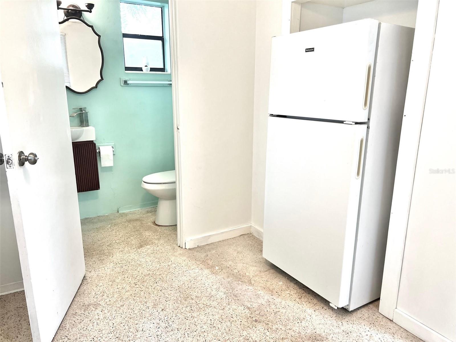 Image 18 of 20 For 6431 Old Main Street