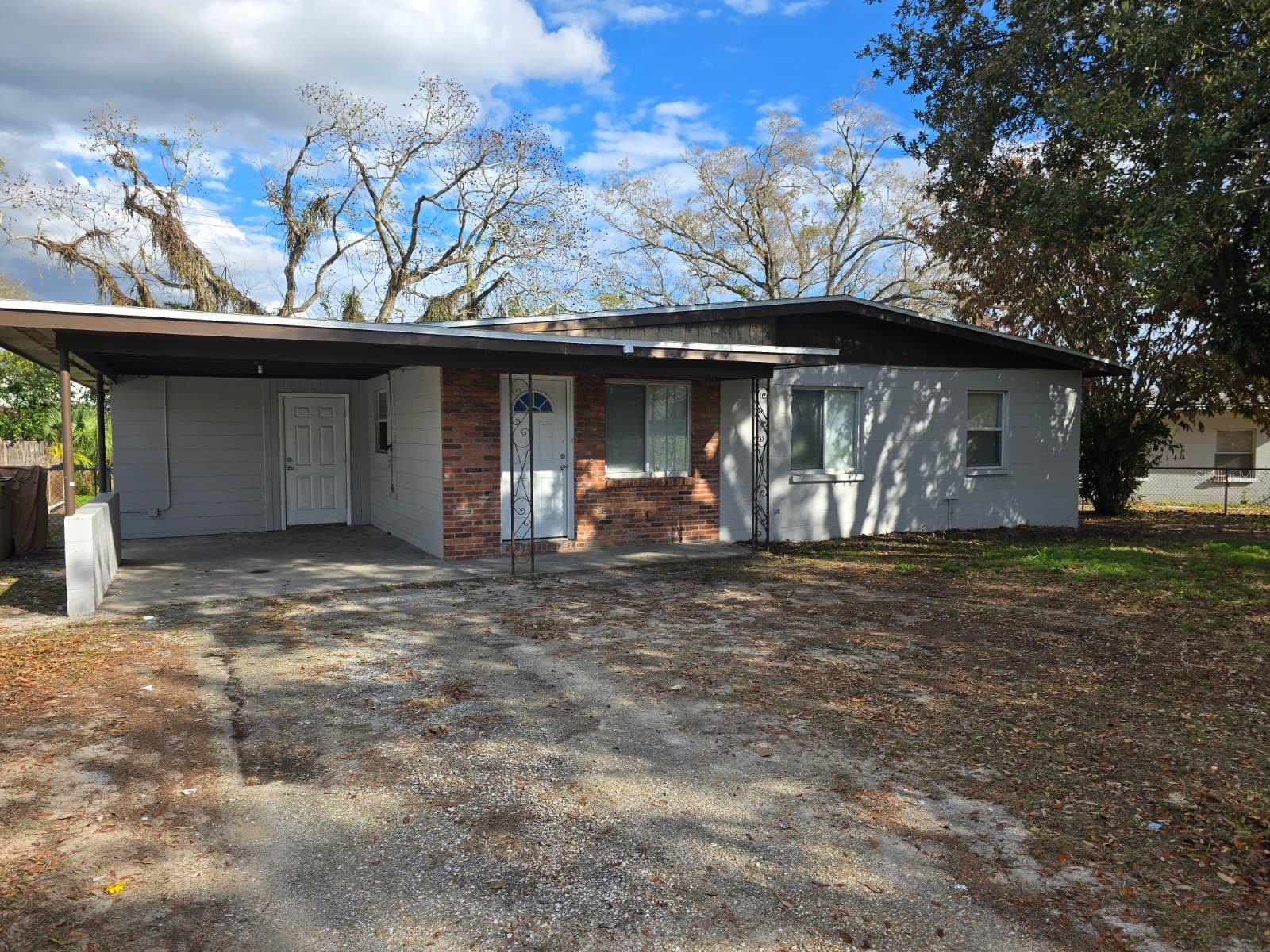 Listing Details for 8607 Beverly Drive, TEMPLE TERRACE, FL 33617