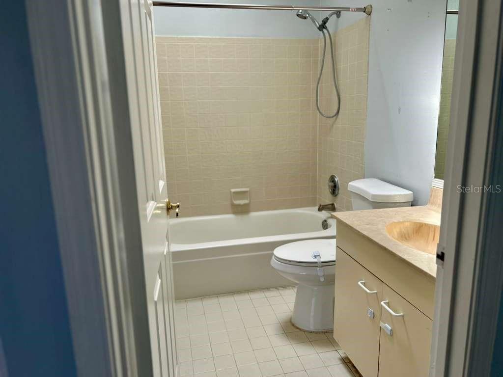 Image 14 of 22 For 12420 Summer Springs Drive