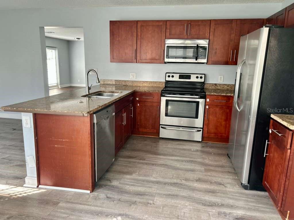 Image 7 of 22 For 12420 Summer Springs Drive