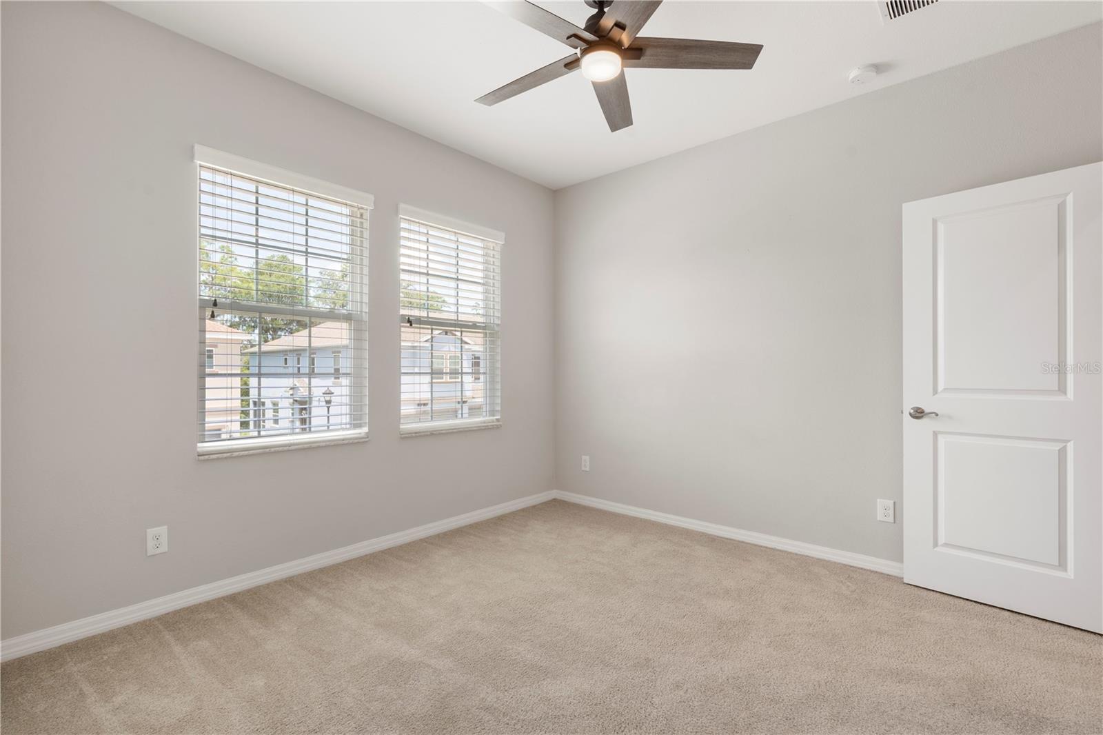 Image 18 of 33 For 6711 Rocky Park Street