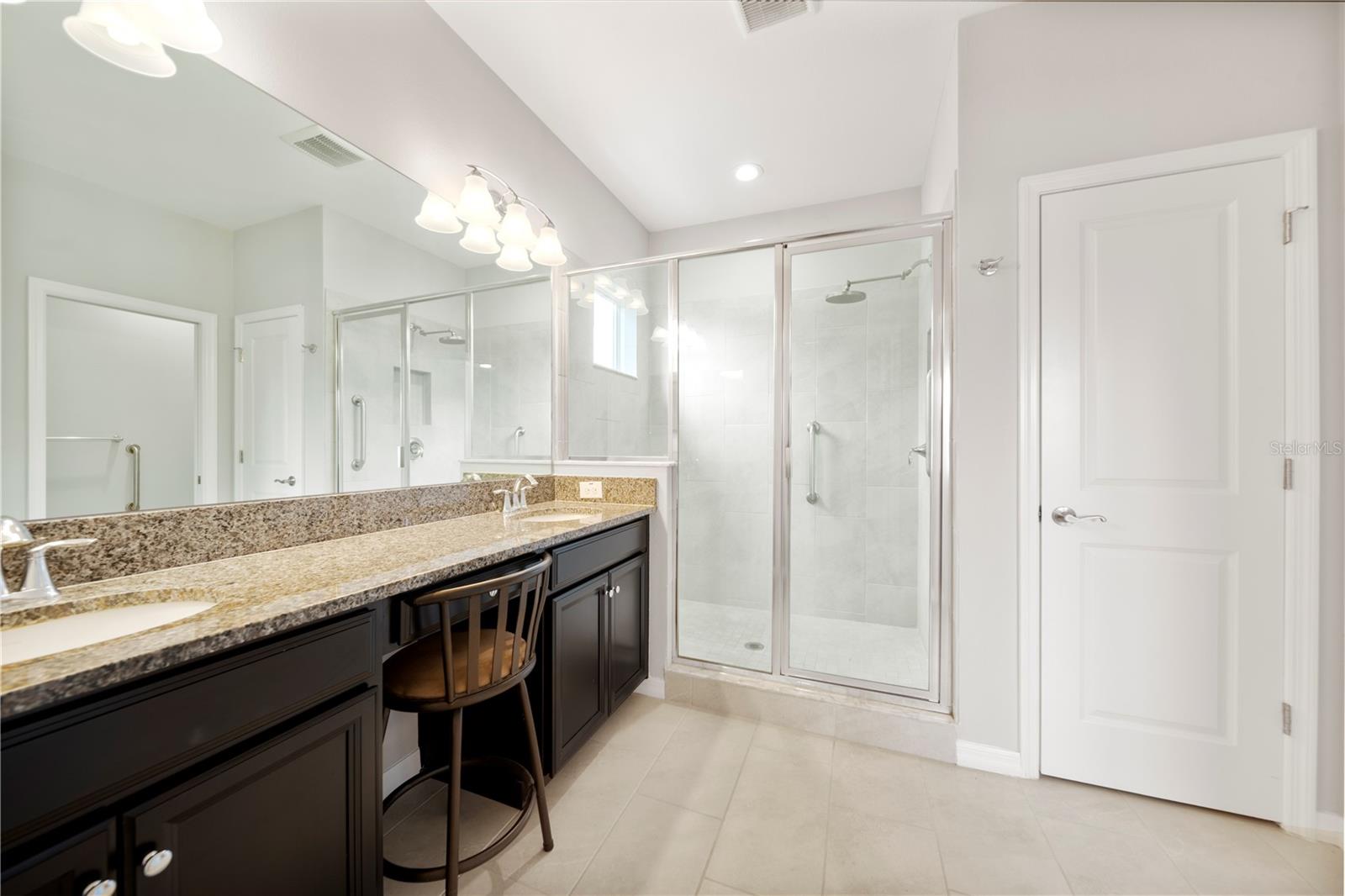 Image 21 of 33 For 6711 Rocky Park Street