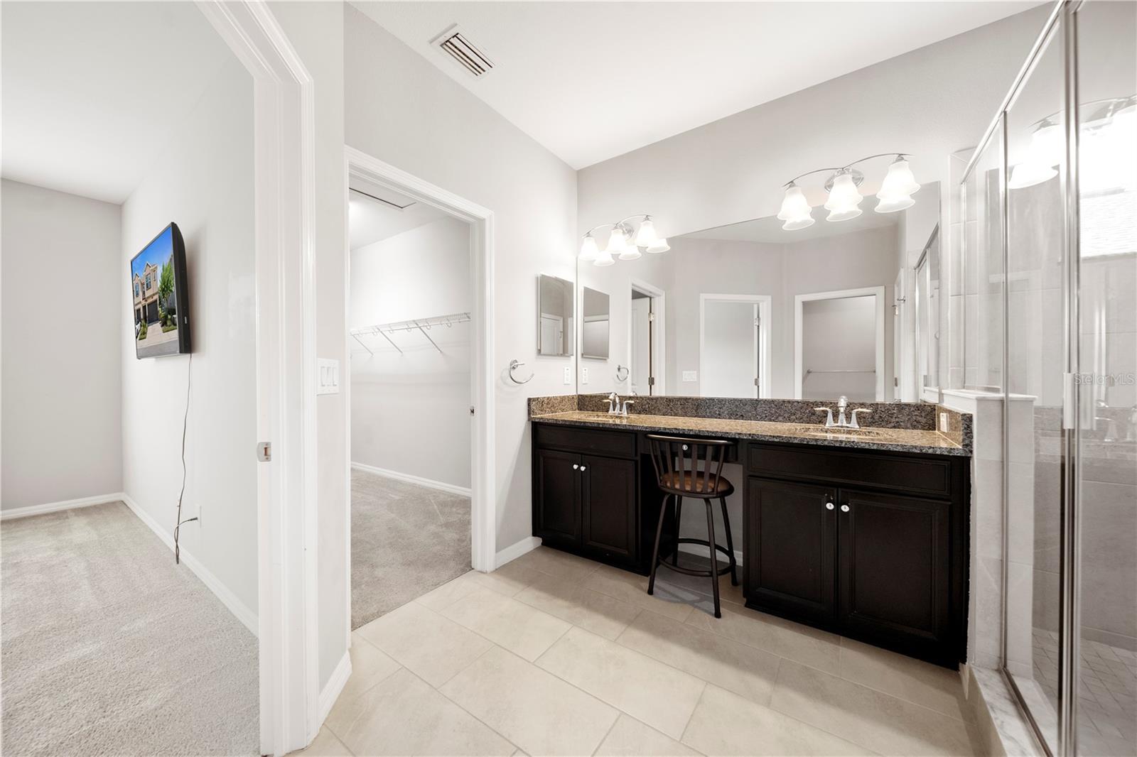 Image 22 of 33 For 6711 Rocky Park Street