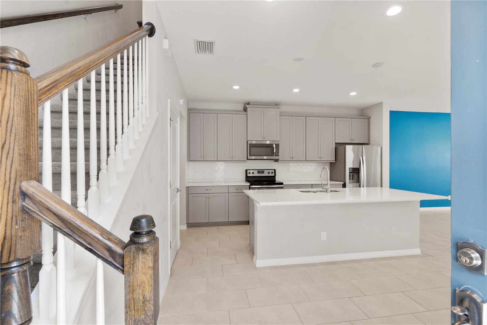 Image 5 of 33 For 6711 Rocky Park Street