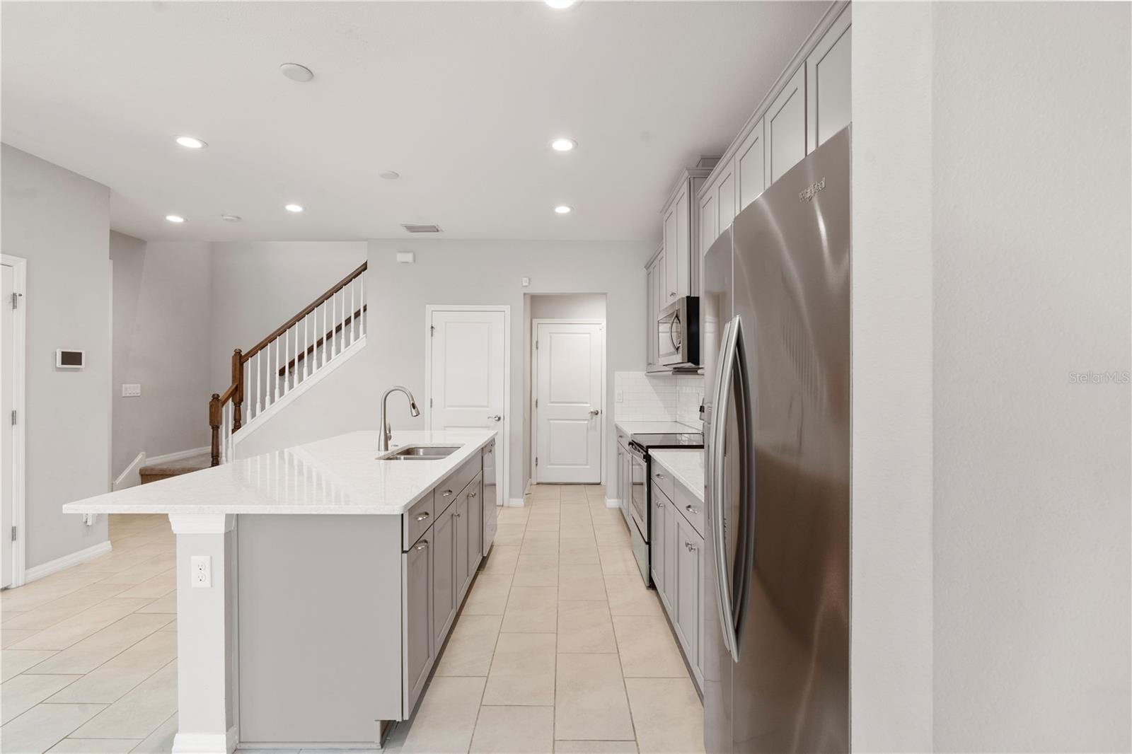 Image 8 of 33 For 6711 Rocky Park Street