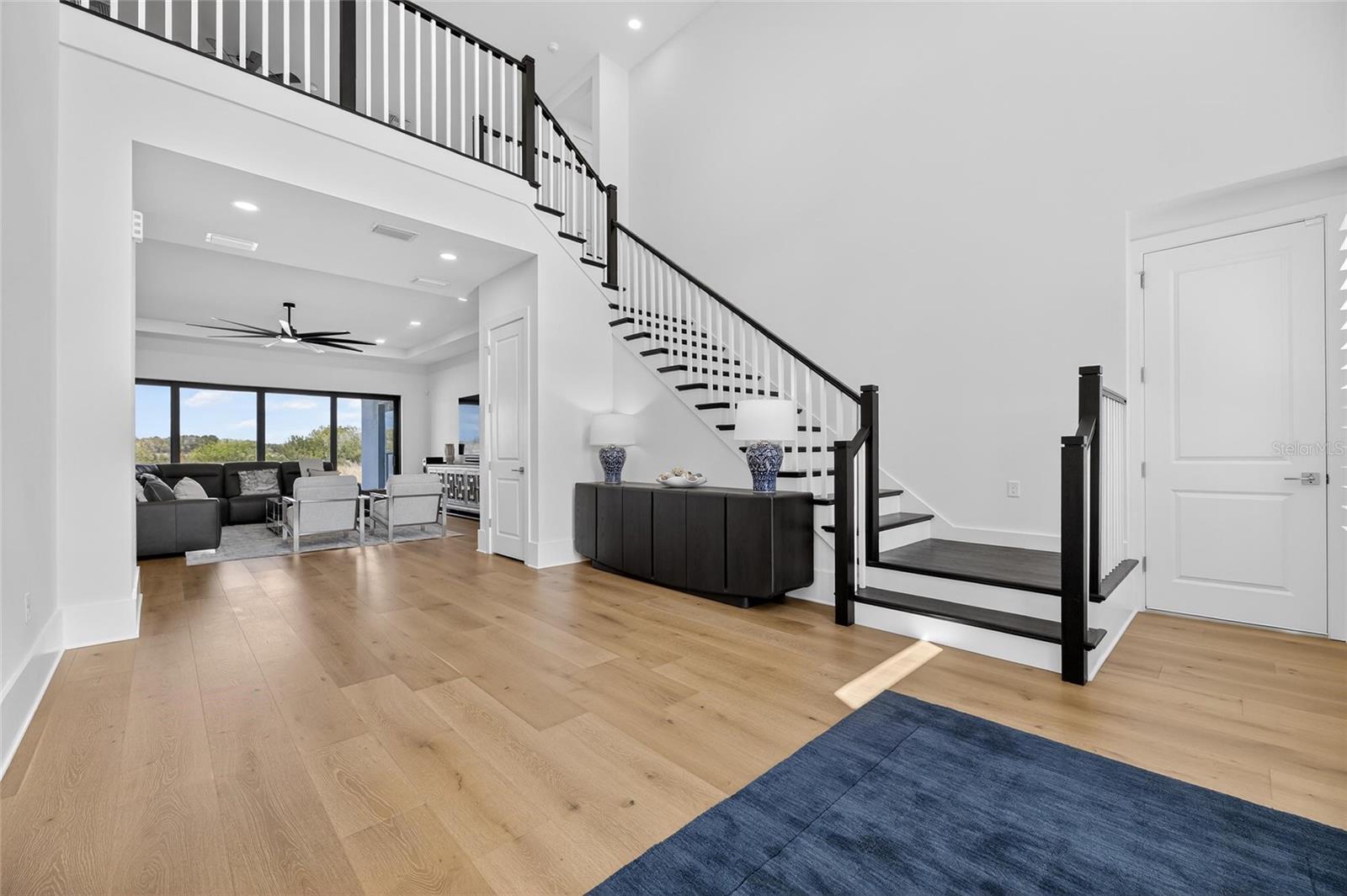 Image 10 of 94 For 2508 Waterfront Circle