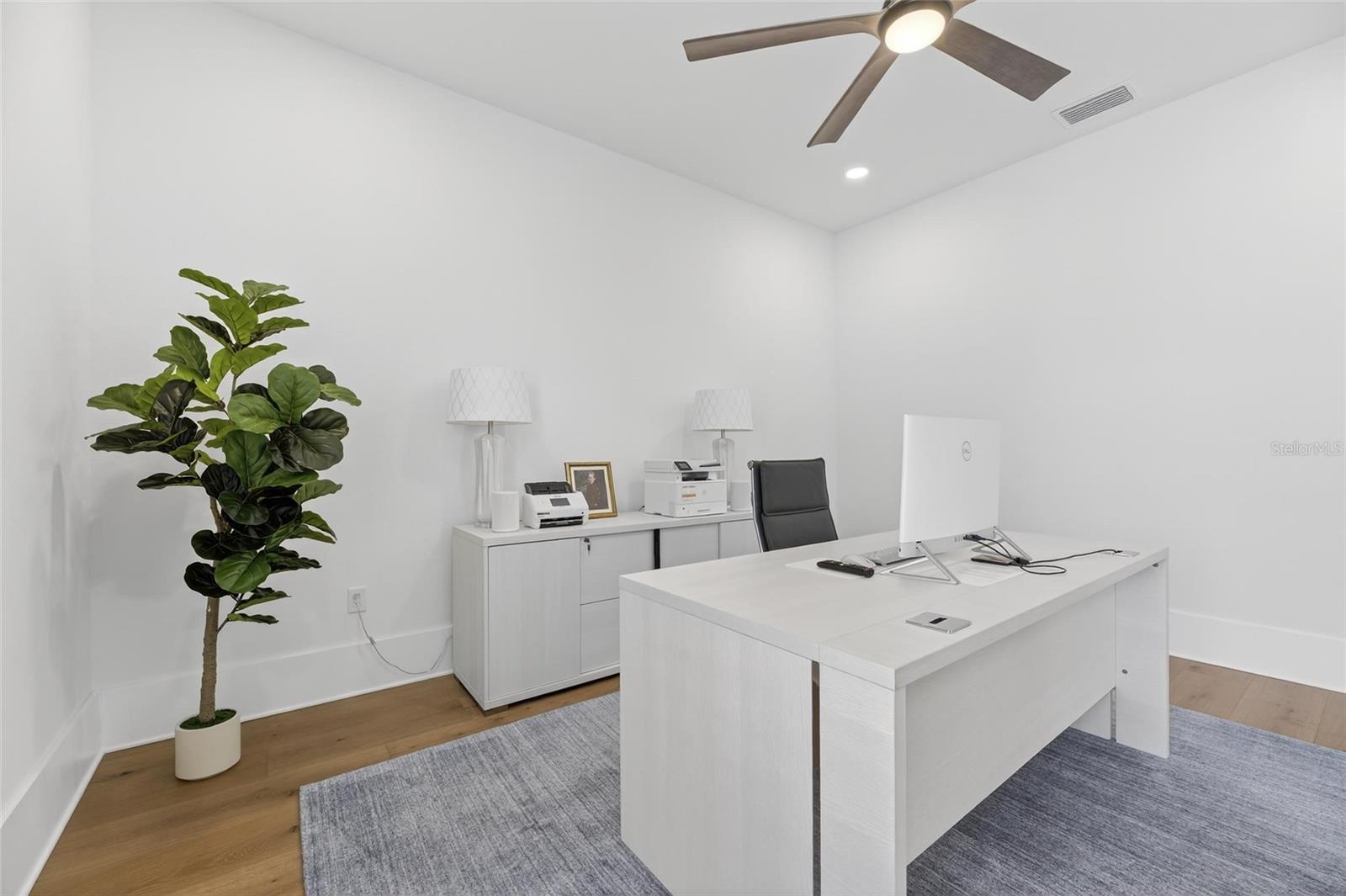 Image 11 of 94 For 2508 Waterfront Circle