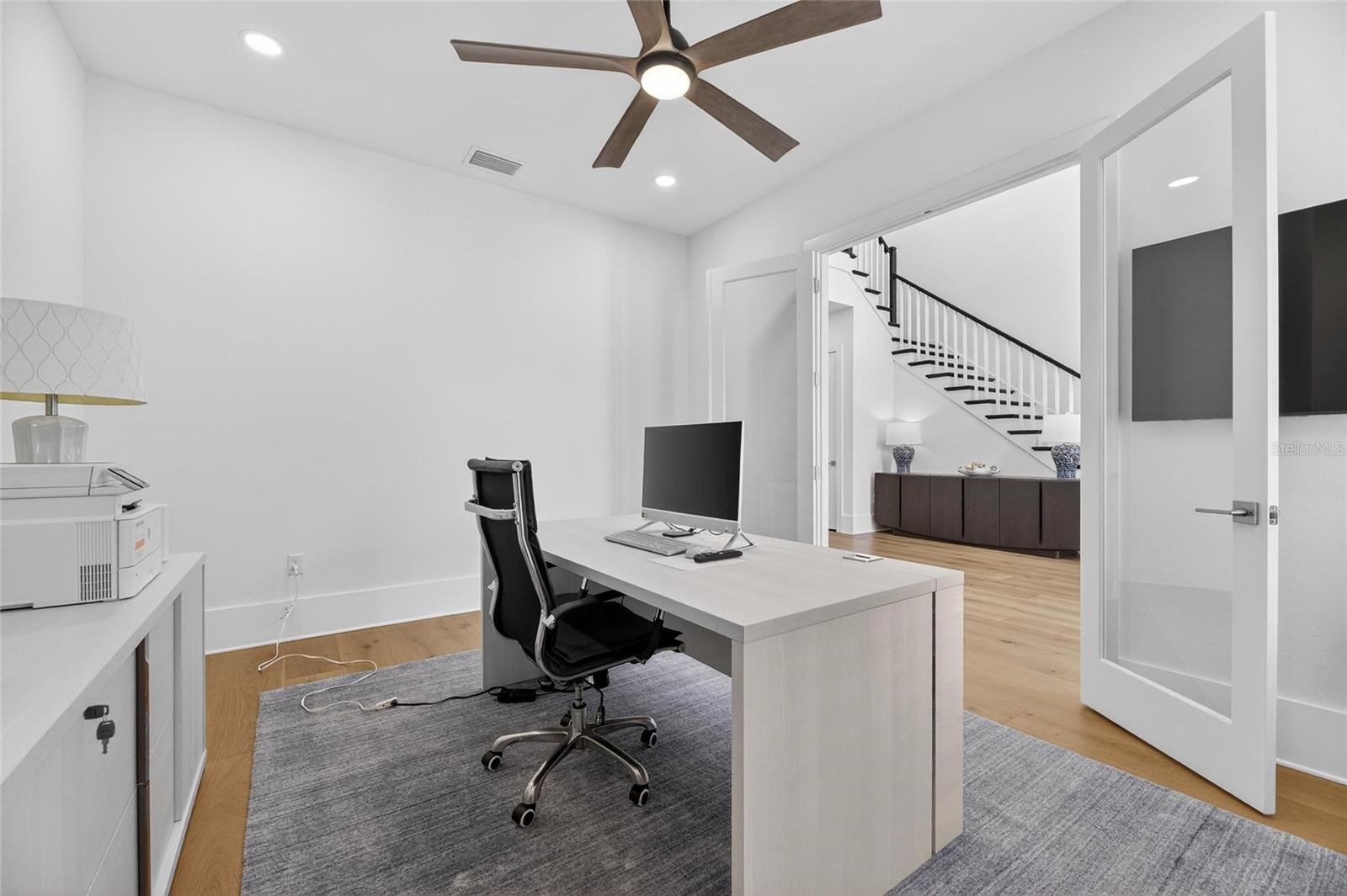 Image 12 of 94 For 2508 Waterfront Circle