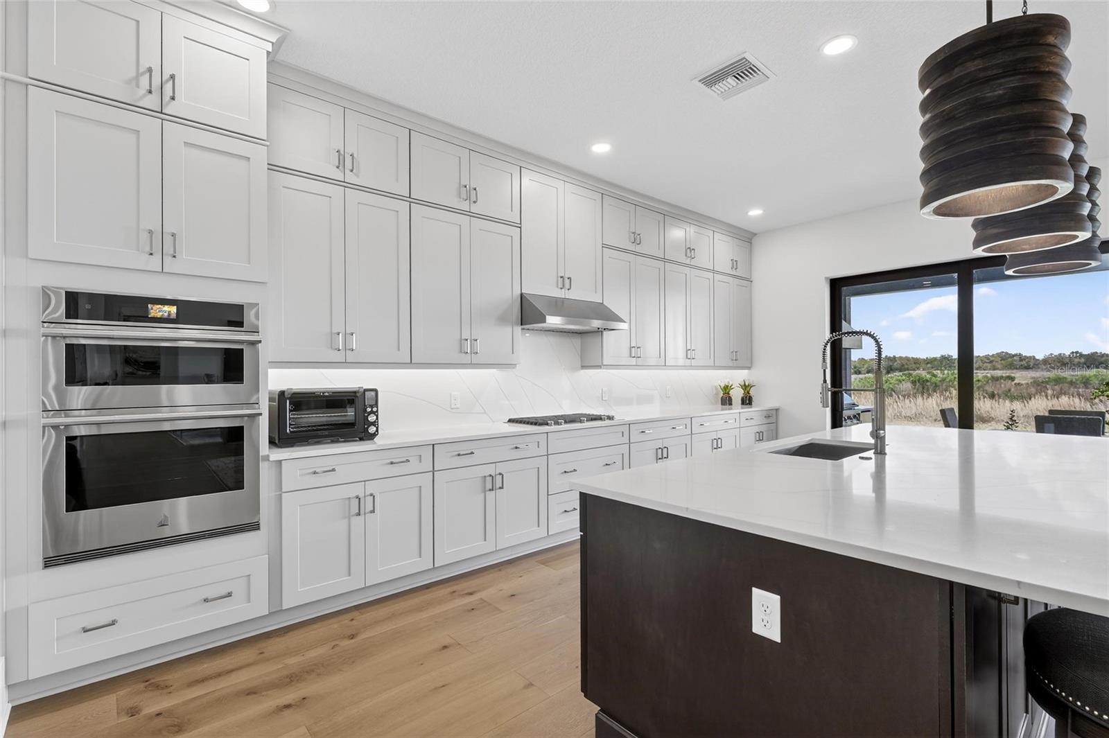 Image 32 of 94 For 2508 Waterfront Circle