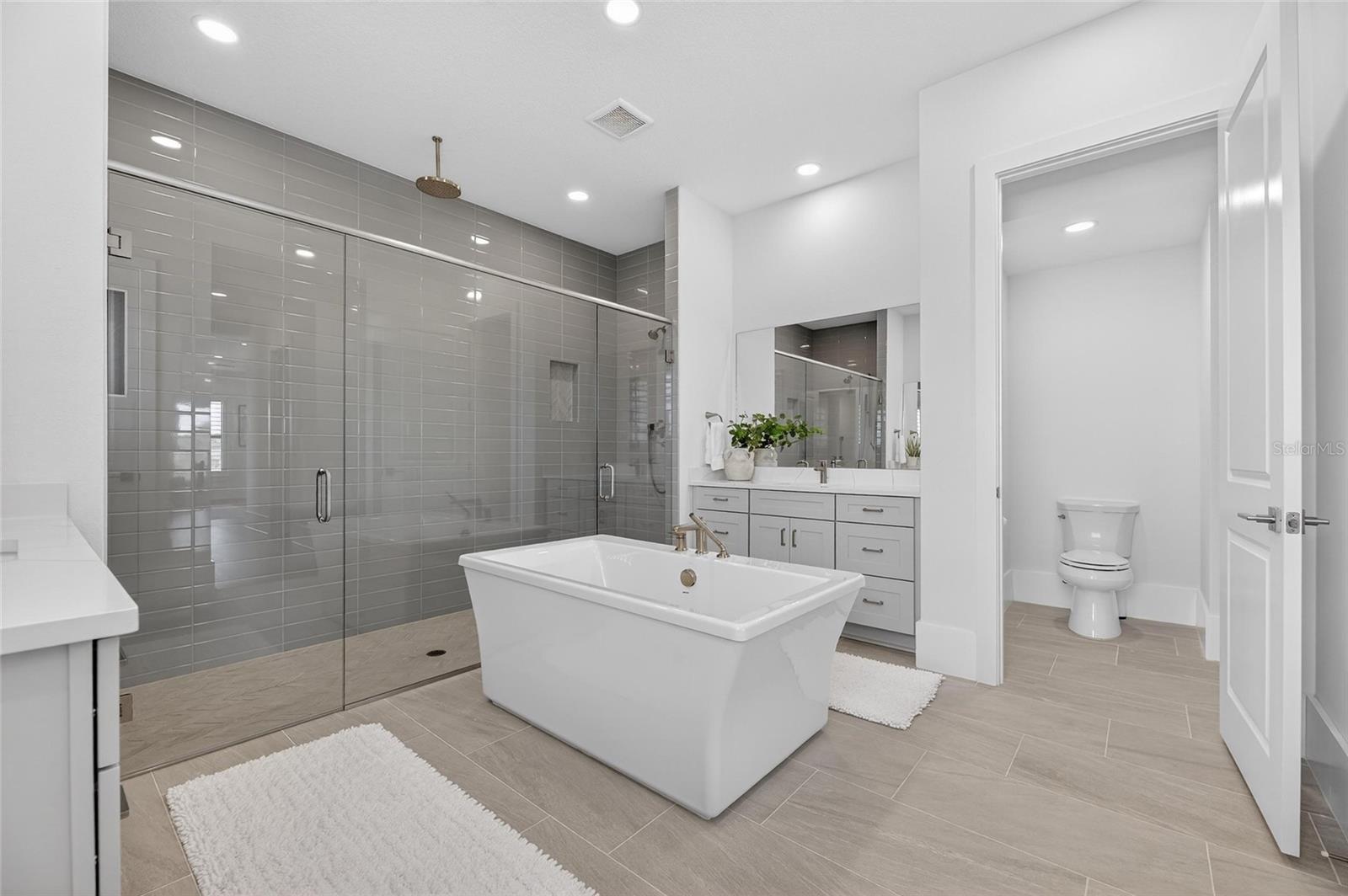 Image 49 of 94 For 2508 Waterfront Circle