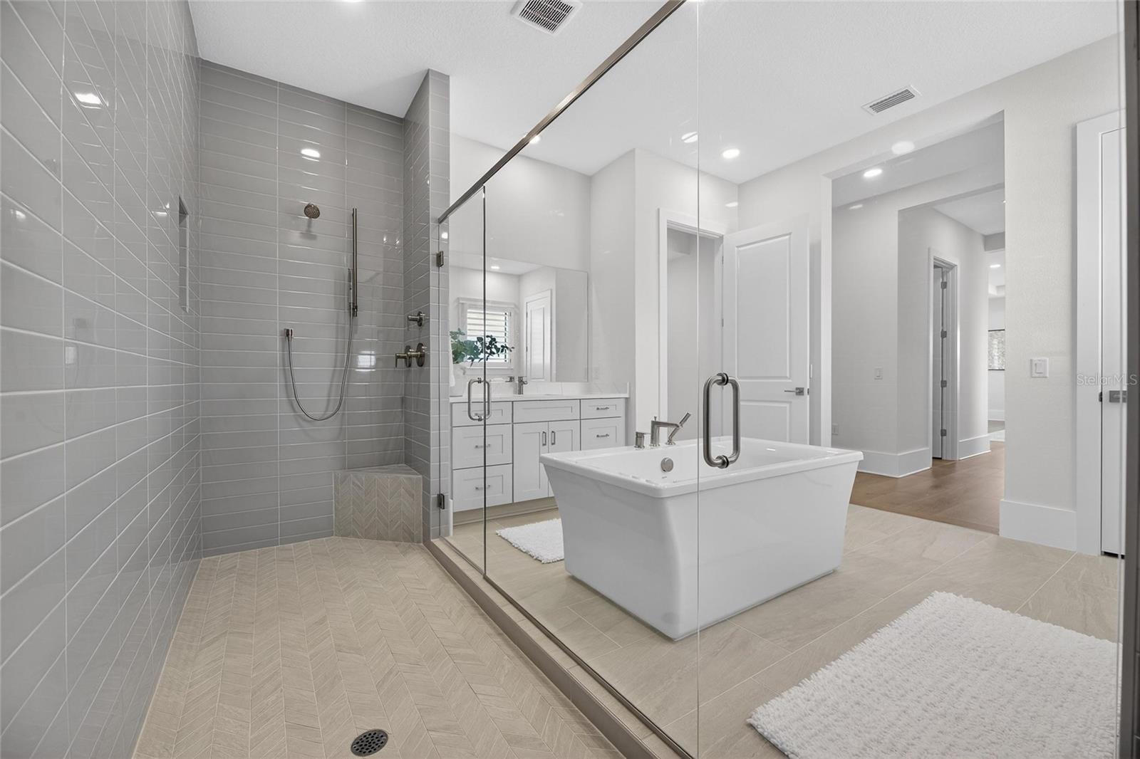 Image 52 of 94 For 2508 Waterfront Circle