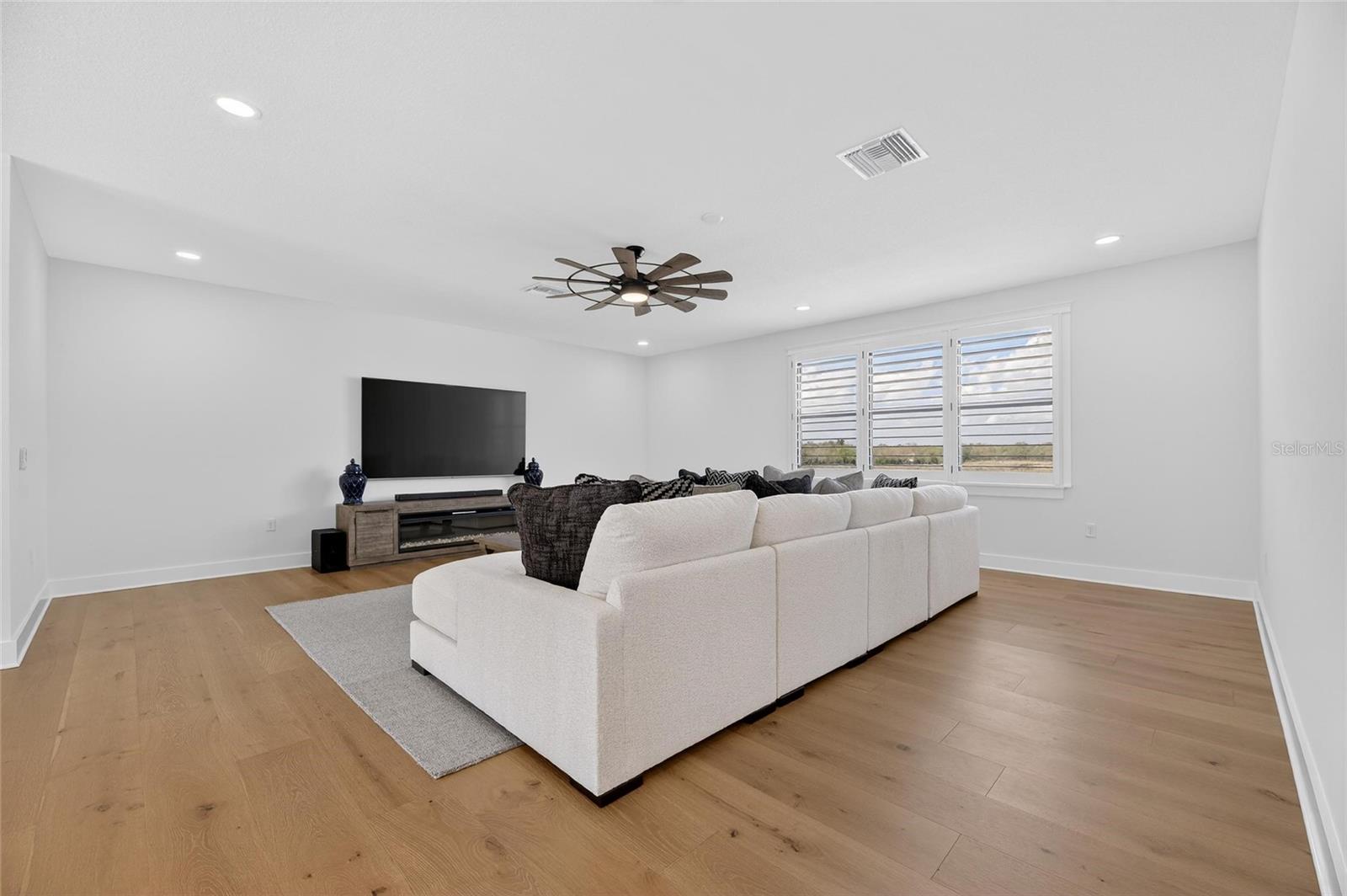 Image 57 of 94 For 2508 Waterfront Circle