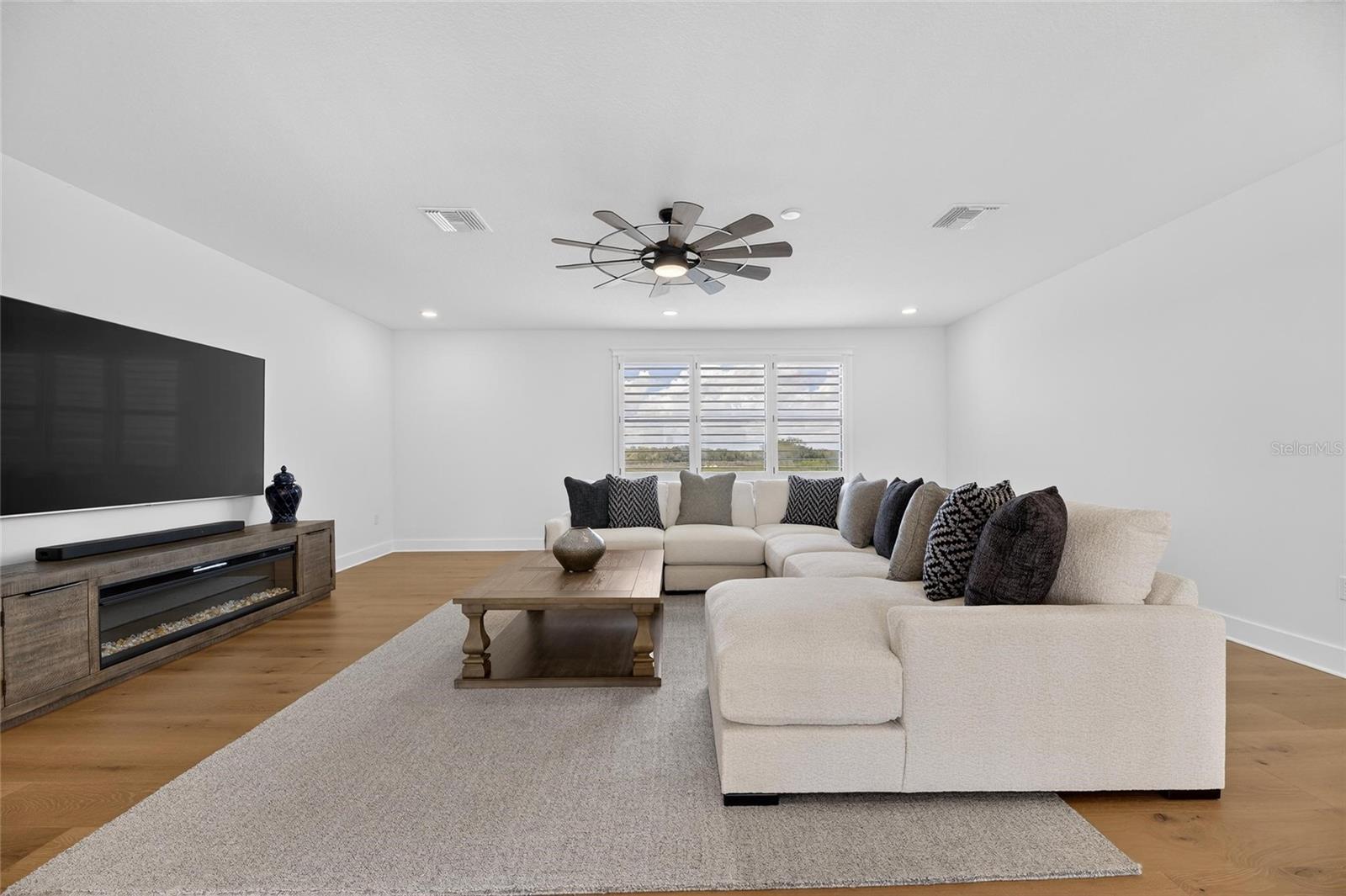 Image 59 of 94 For 2508 Waterfront Circle