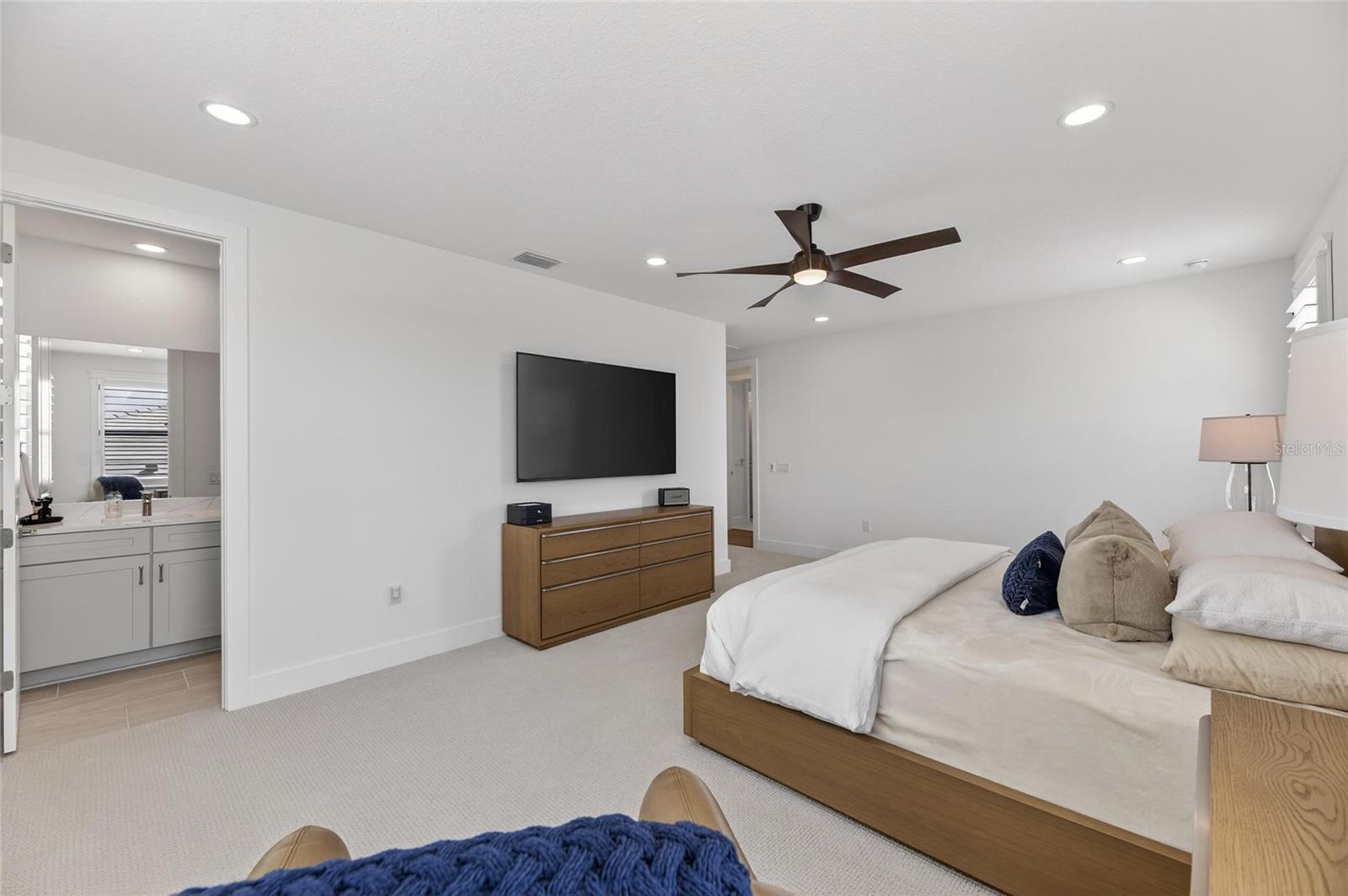 Image 75 of 94 For 2508 Waterfront Circle