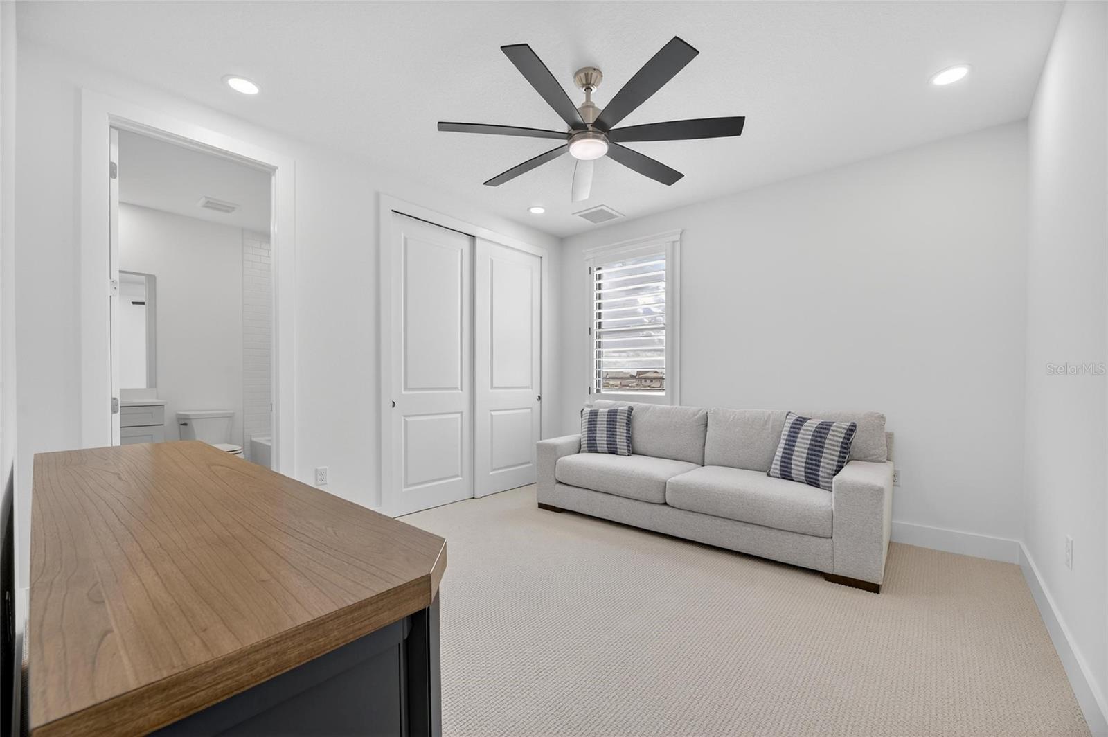 Image 77 of 94 For 2508 Waterfront Circle