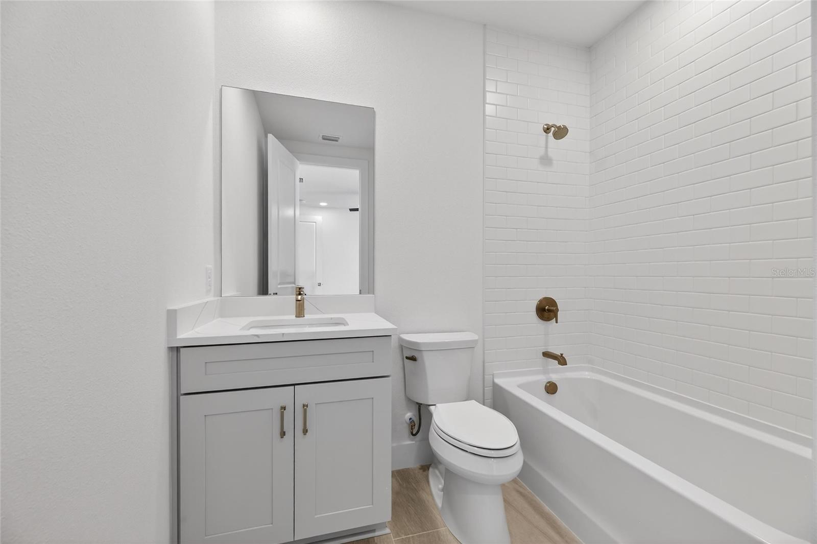 Image 79 of 94 For 2508 Waterfront Circle