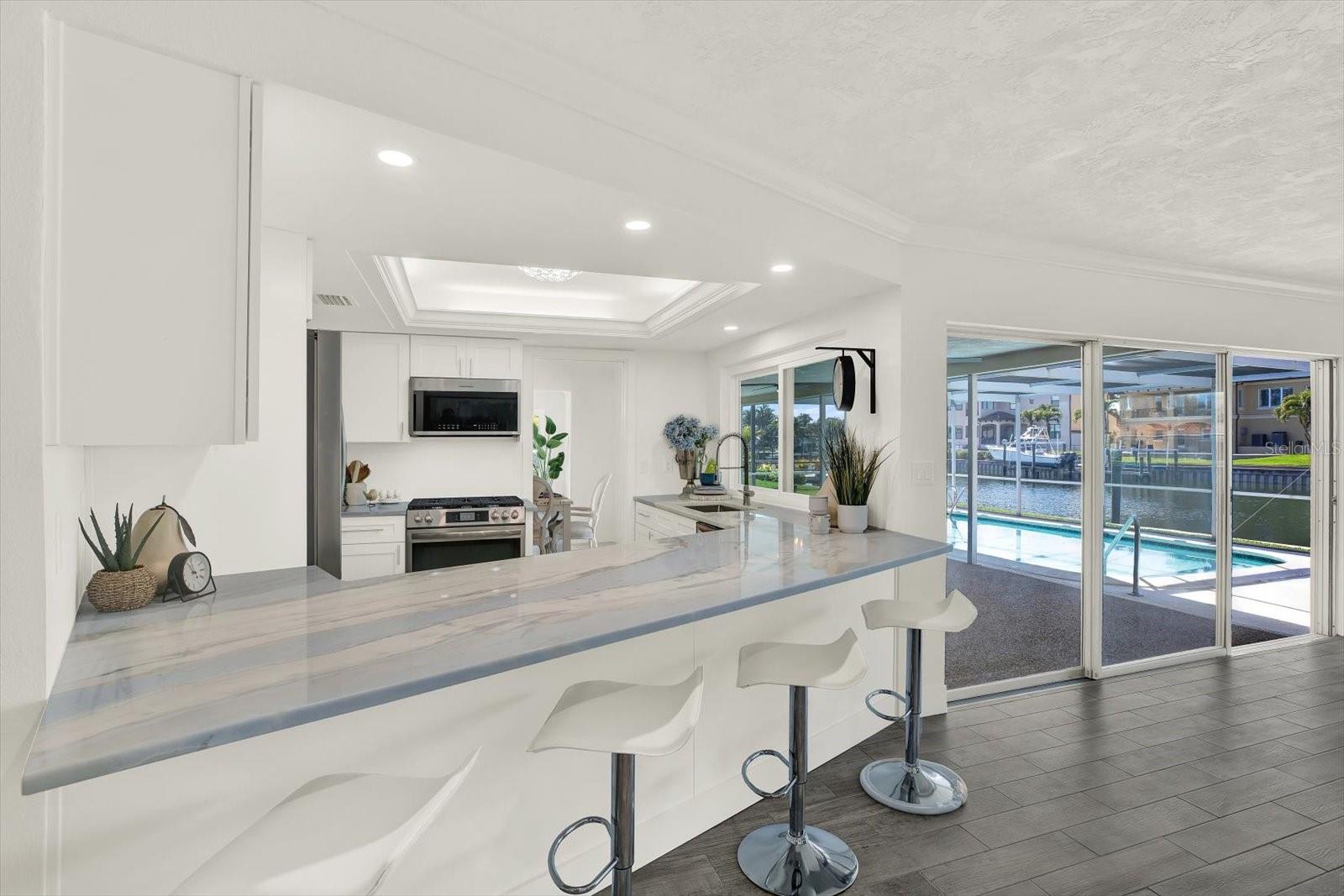 Image 12 of 48 For 1979 Iowa Avenue Ne