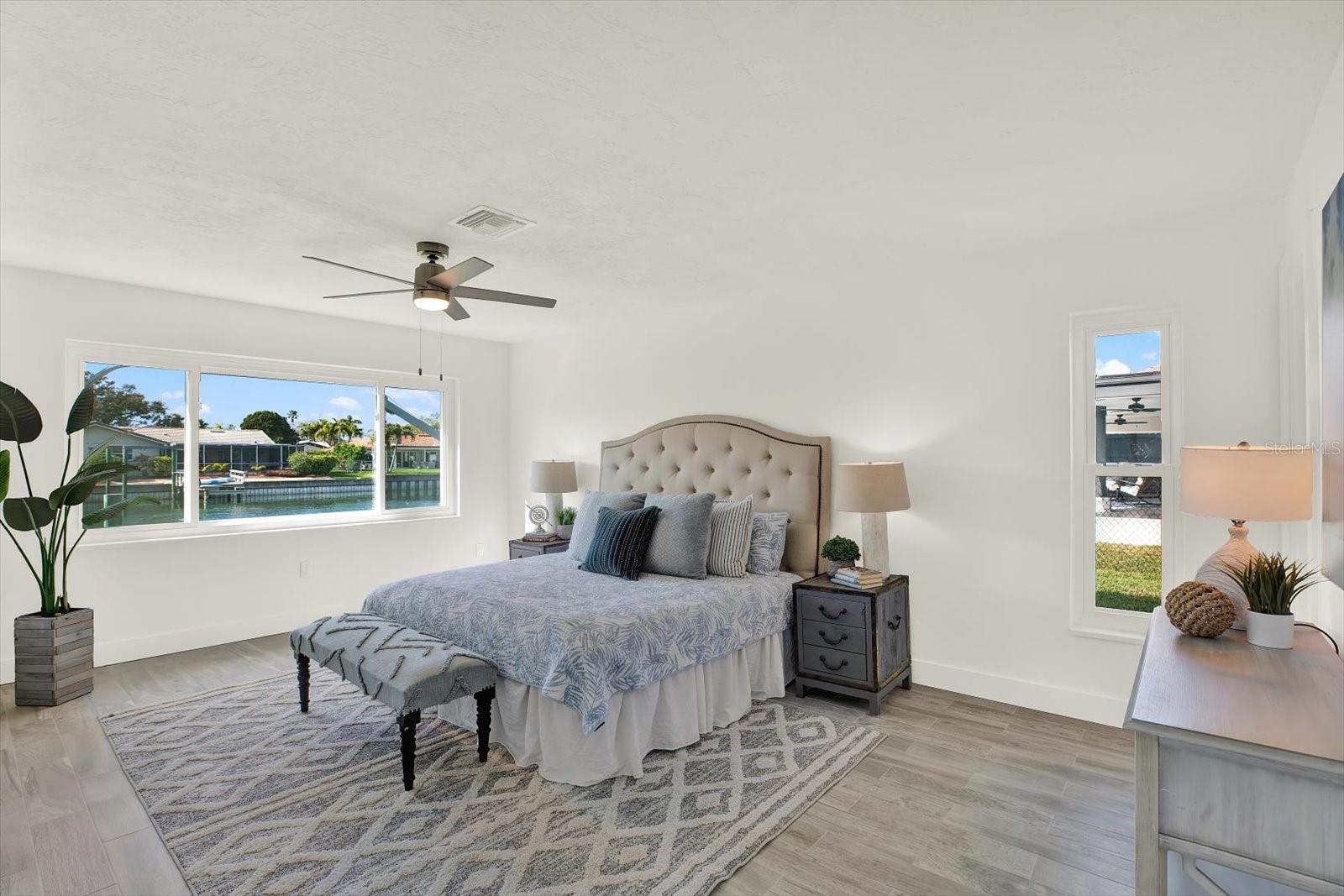 Image 19 of 48 For 1979 Iowa Avenue Ne