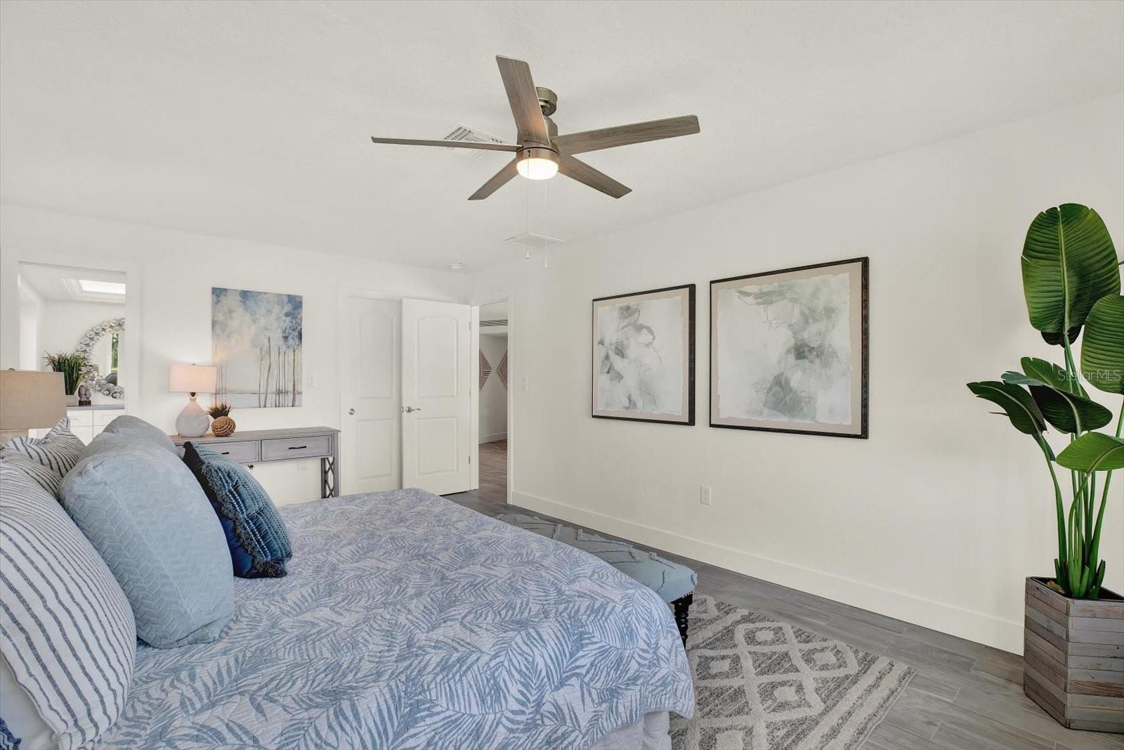 Image 22 of 48 For 1979 Iowa Avenue Ne