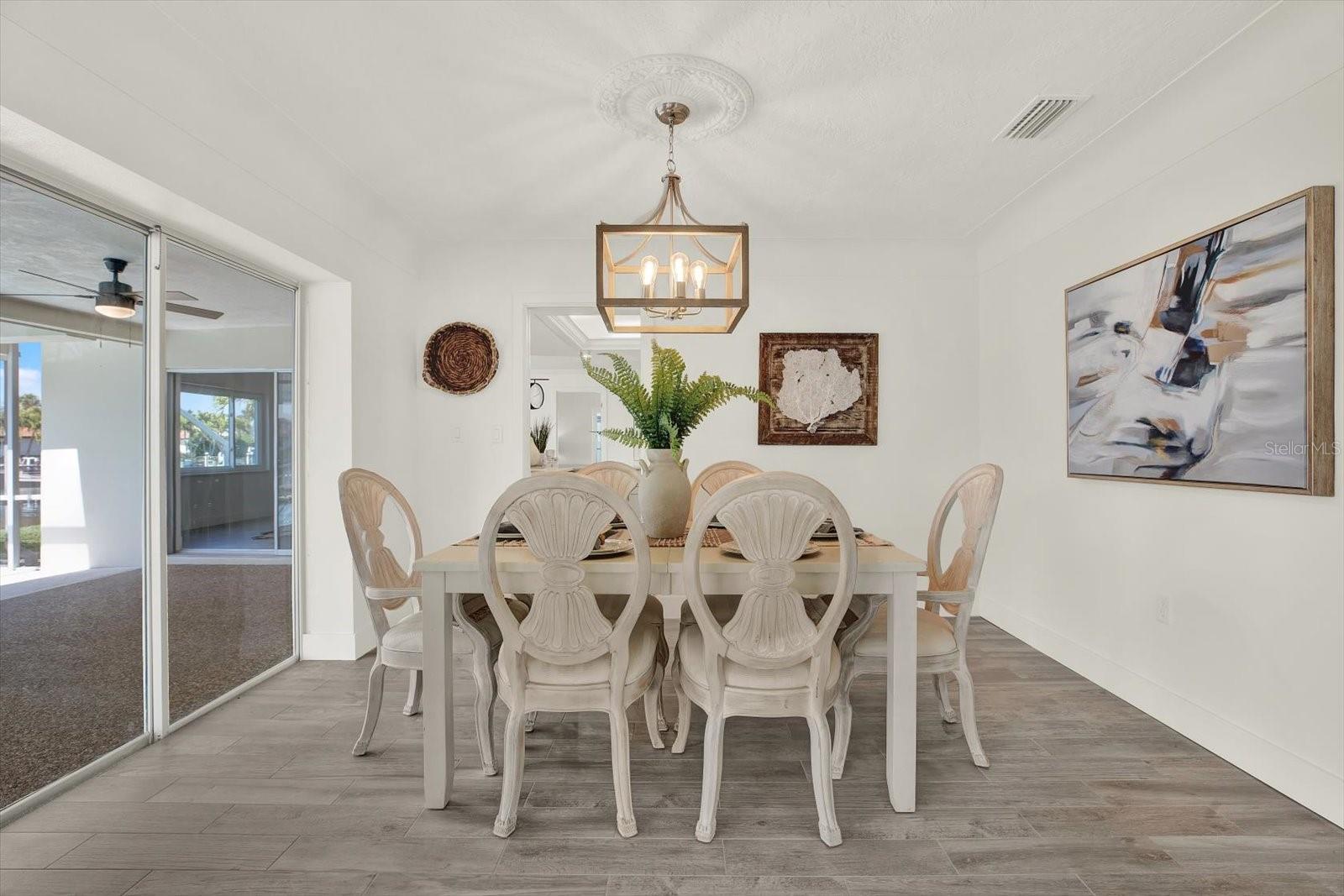 Image 32 of 48 For 1979 Iowa Avenue Ne