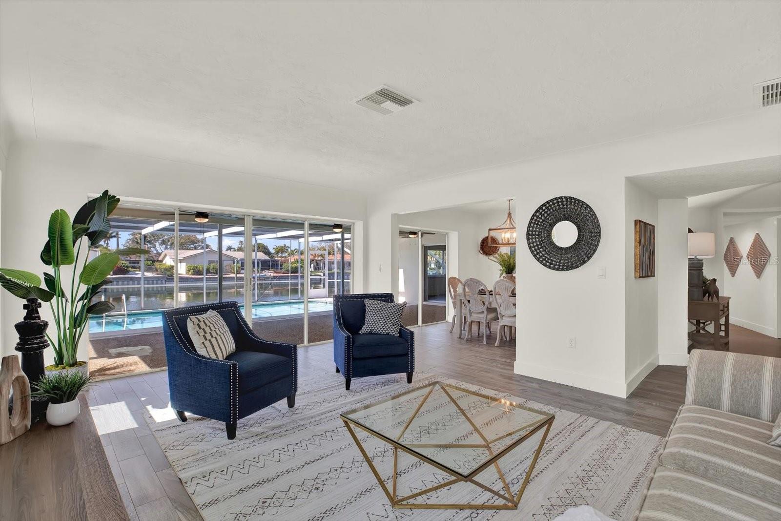 Image 8 of 48 For 1979 Iowa Avenue Ne