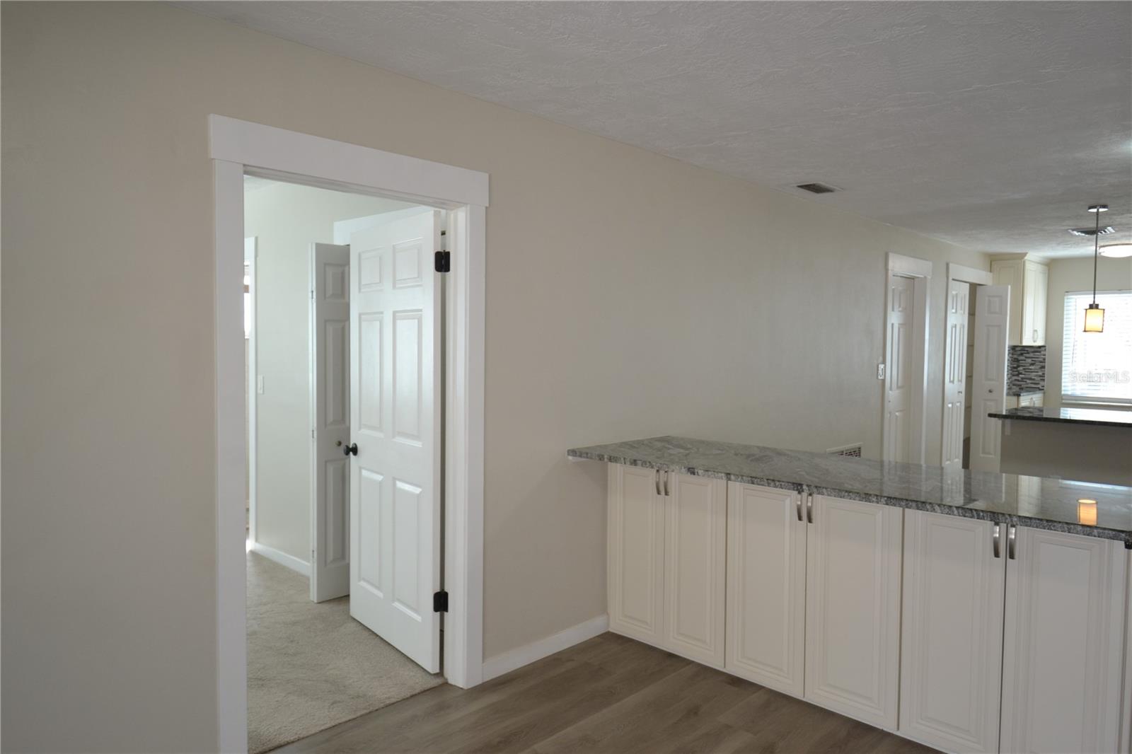 Image 11 of 55 For 746 Barbara Street