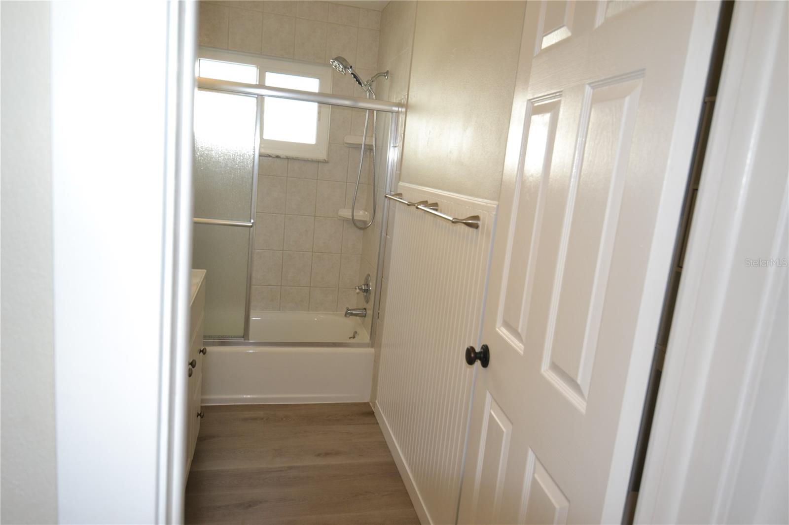 Image 21 of 55 For 746 Barbara Street