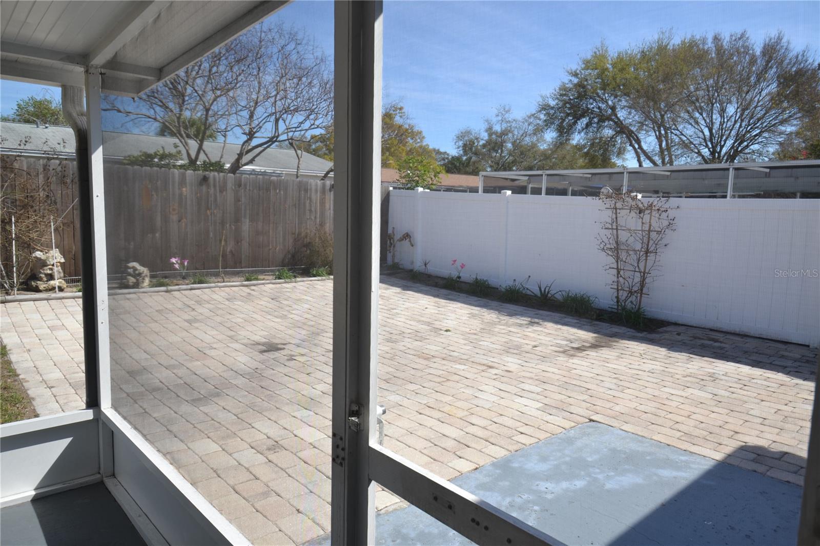 Image 41 of 55 For 746 Barbara Street