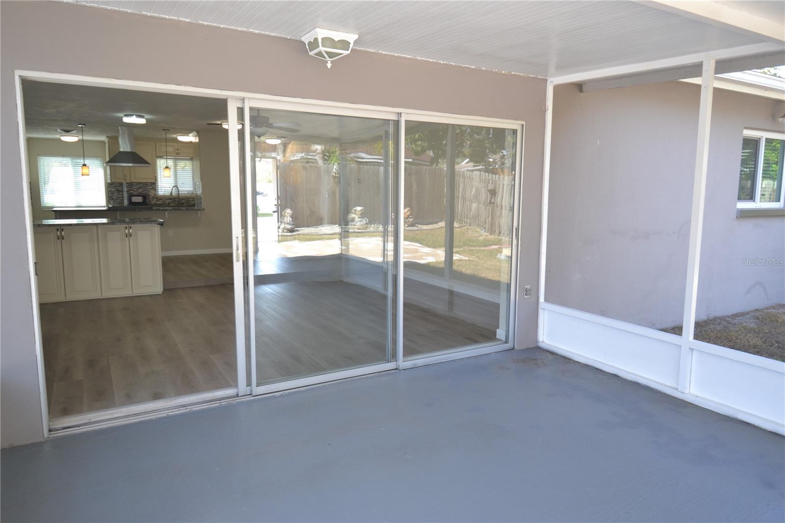 Image 46 of 55 For 746 Barbara Street