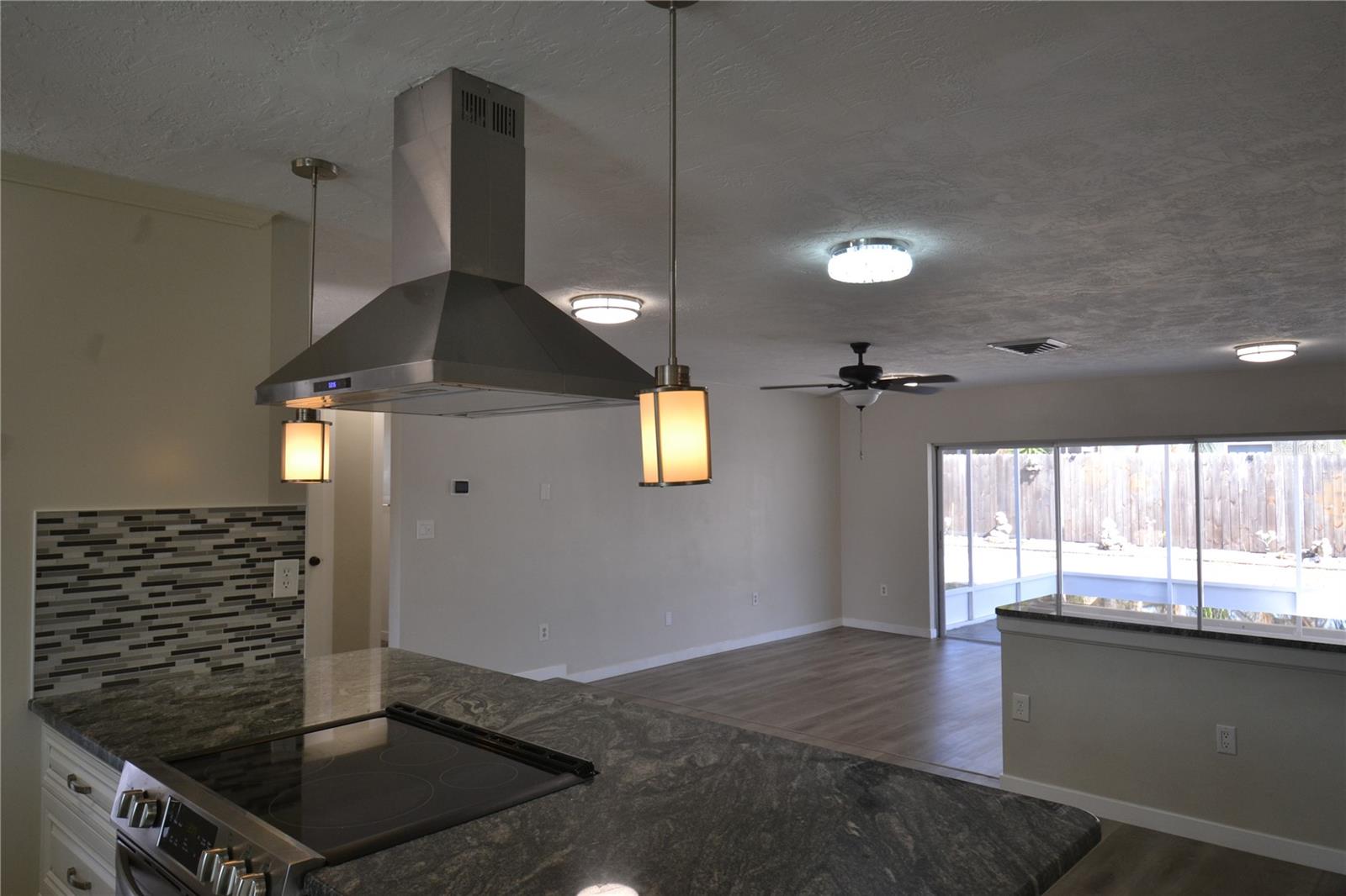 Image 5 of 55 For 746 Barbara Street