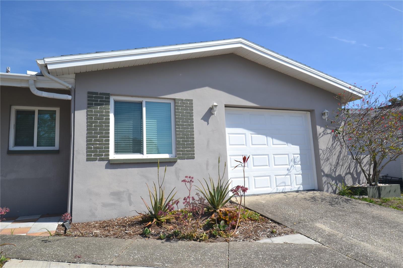 Image 53 of 55 For 746 Barbara Street