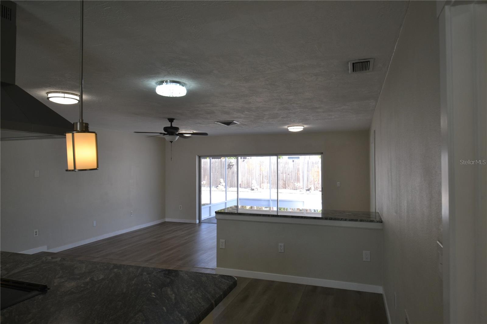 Image 6 of 55 For 746 Barbara Street