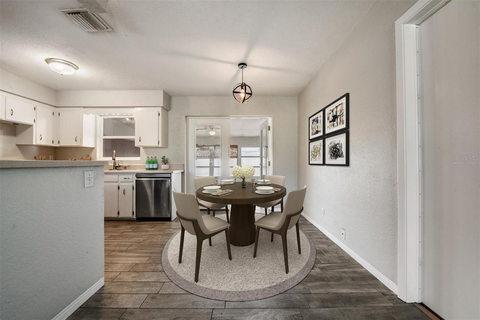 Image 11 of 35 For 5744 58th Avenue N