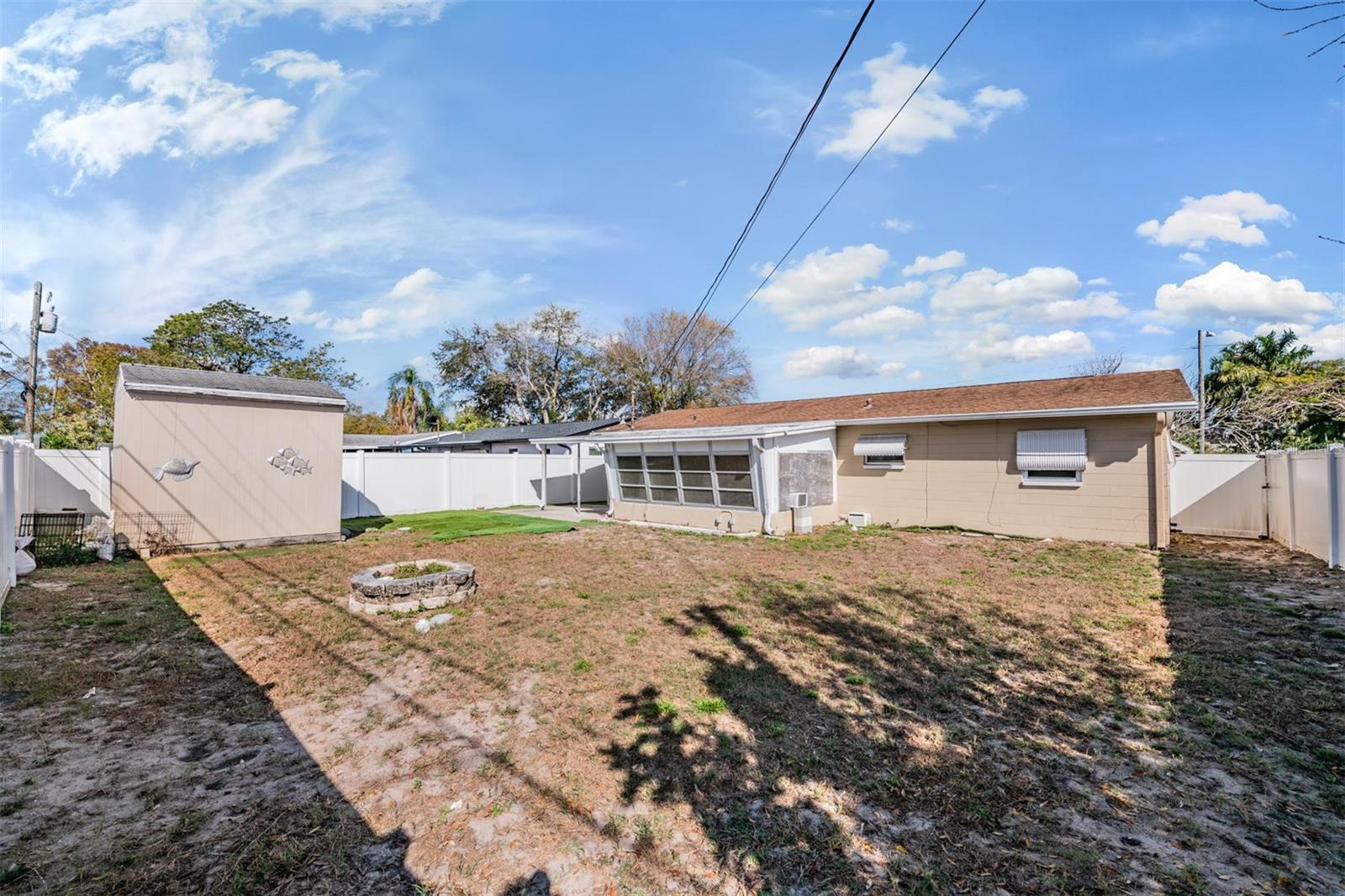 Image 27 of 35 For 5744 58th Avenue N