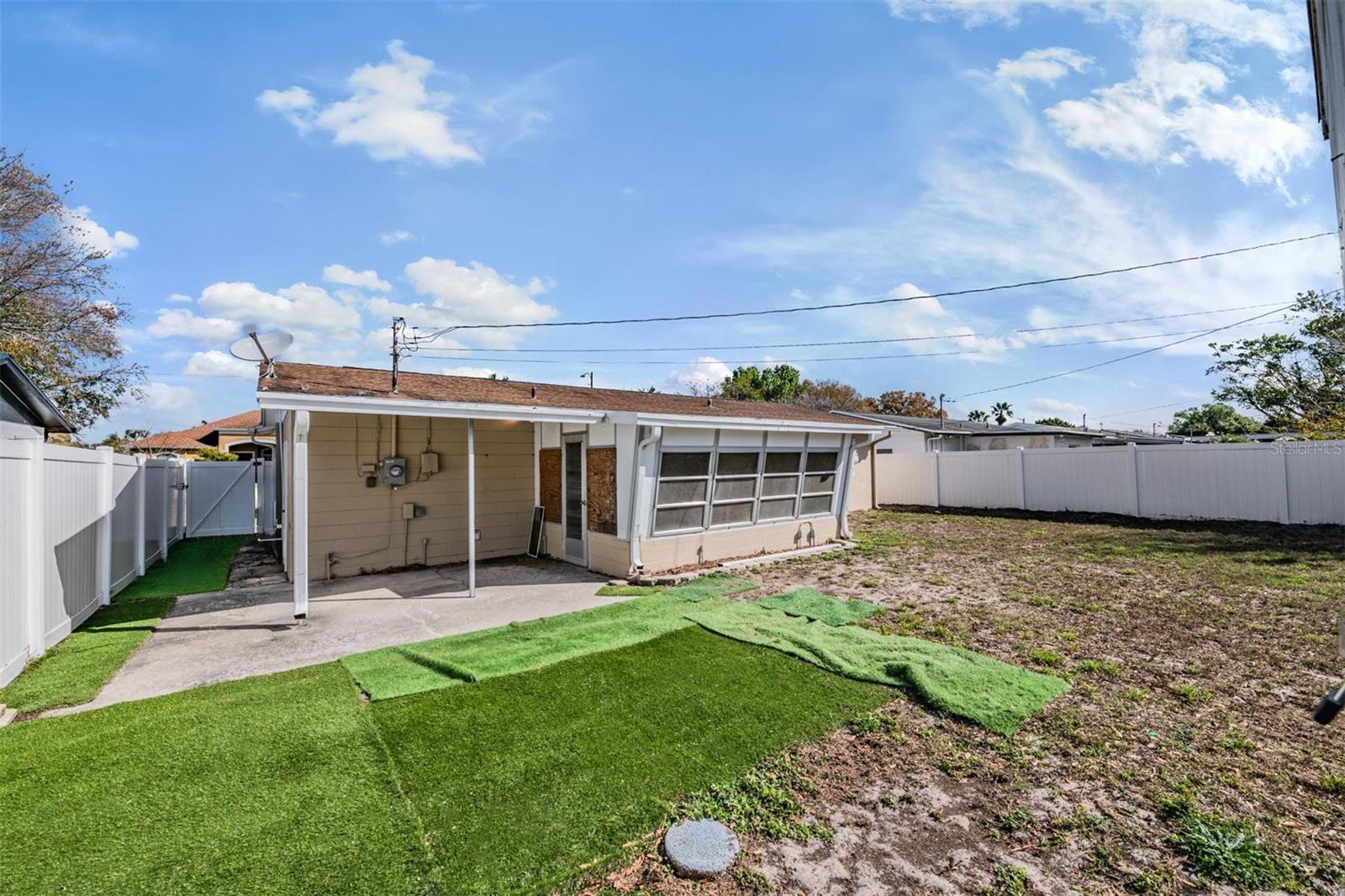 Image 28 of 35 For 5744 58th Avenue N