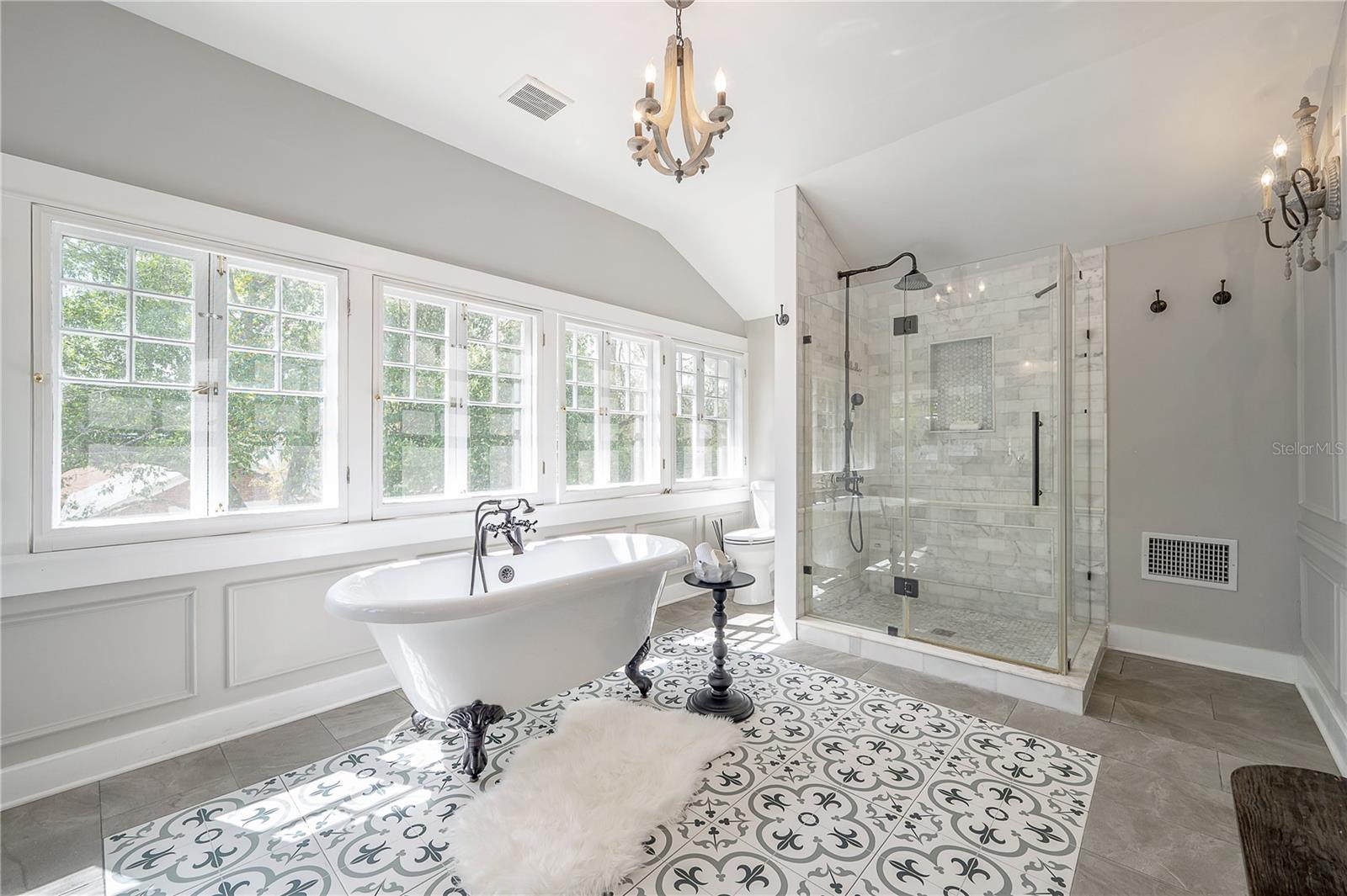 Image 28 of 65 For 5608 Seminole Avenue