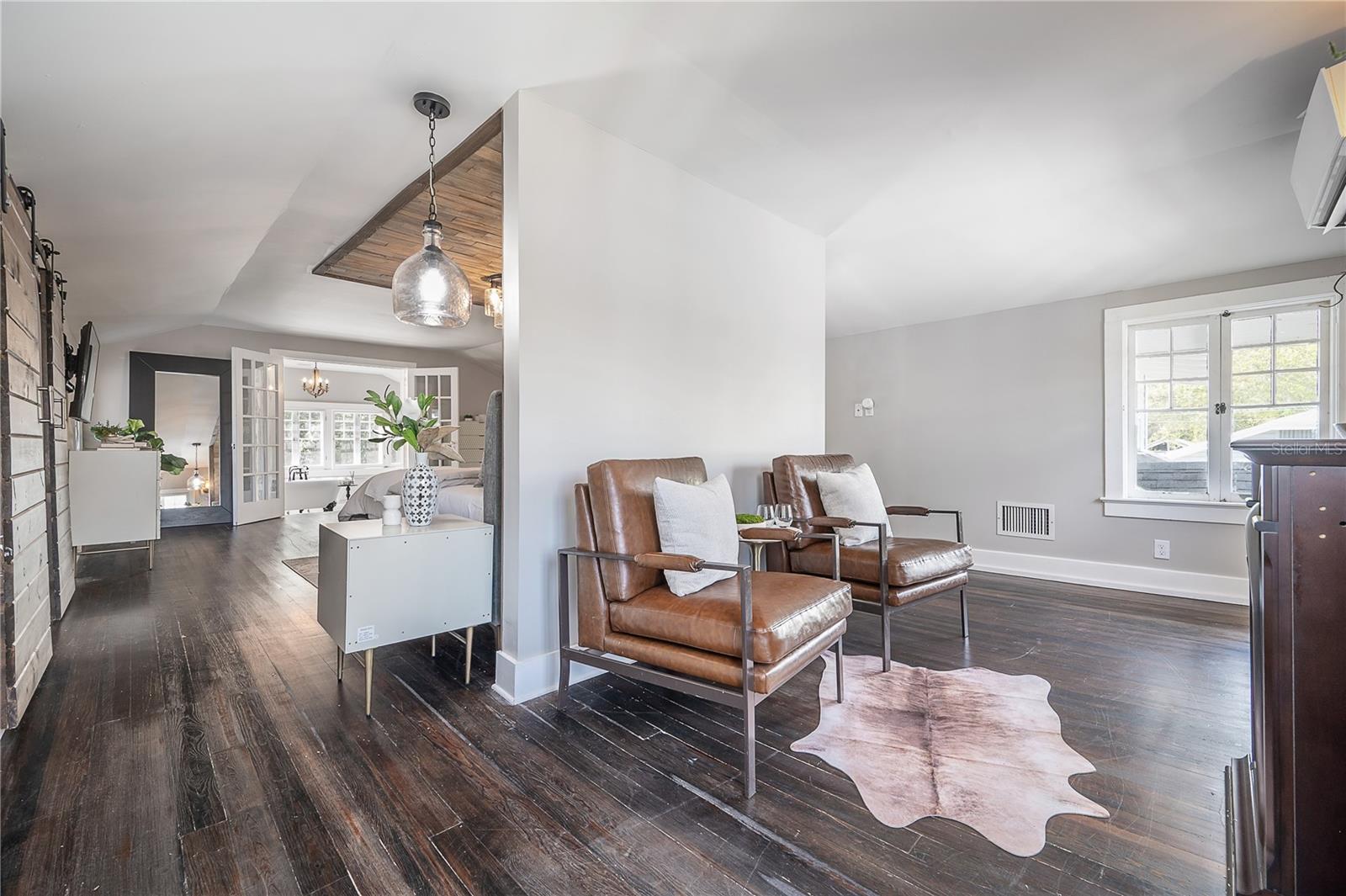 Image 32 of 65 For 5608 Seminole Avenue