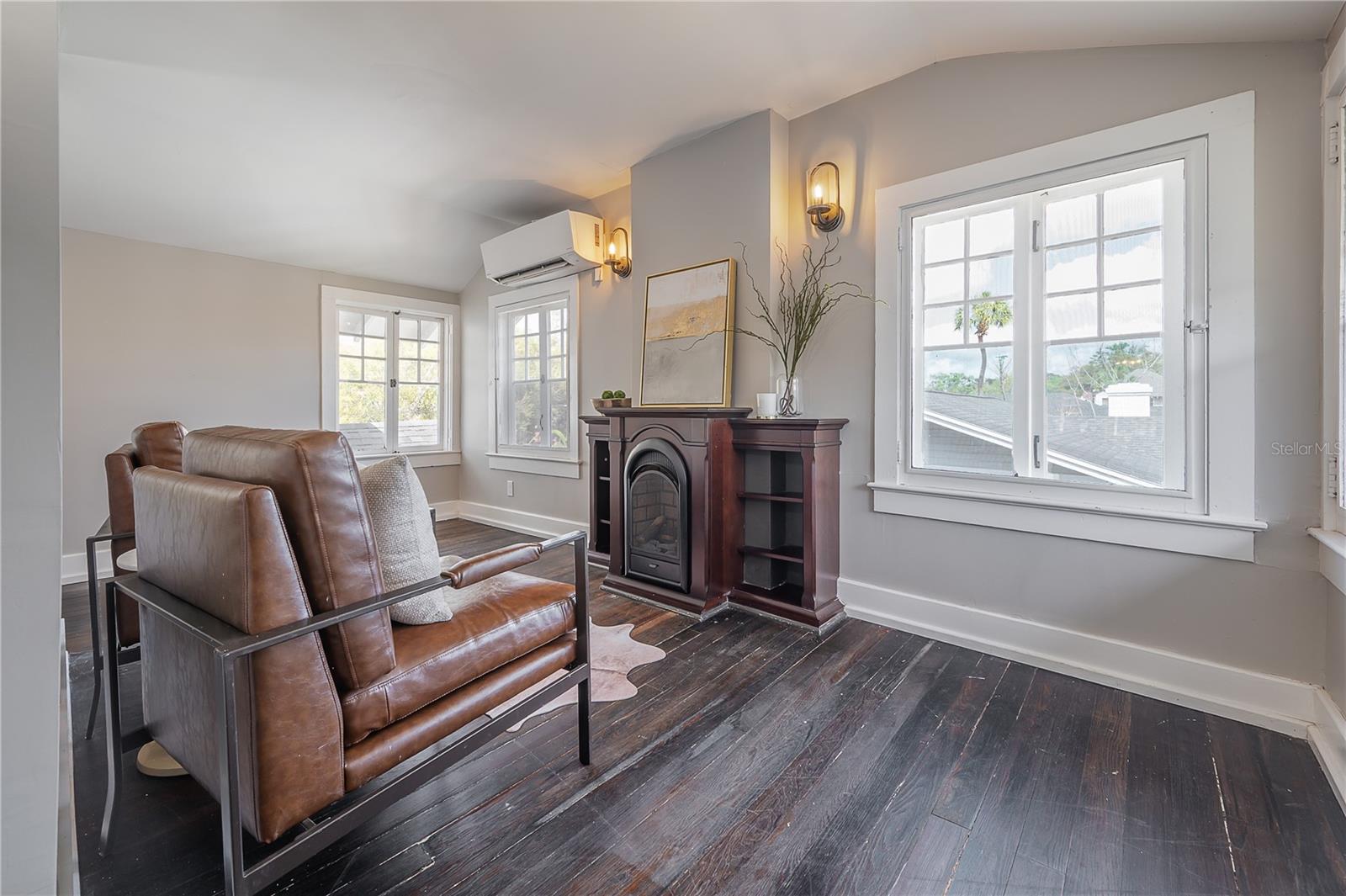 Image 33 of 65 For 5608 Seminole Avenue