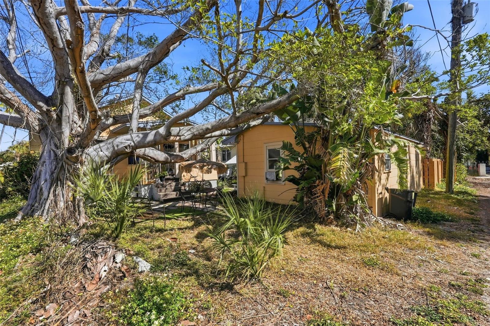 Image 35 of 41 For 104 18th Avenue