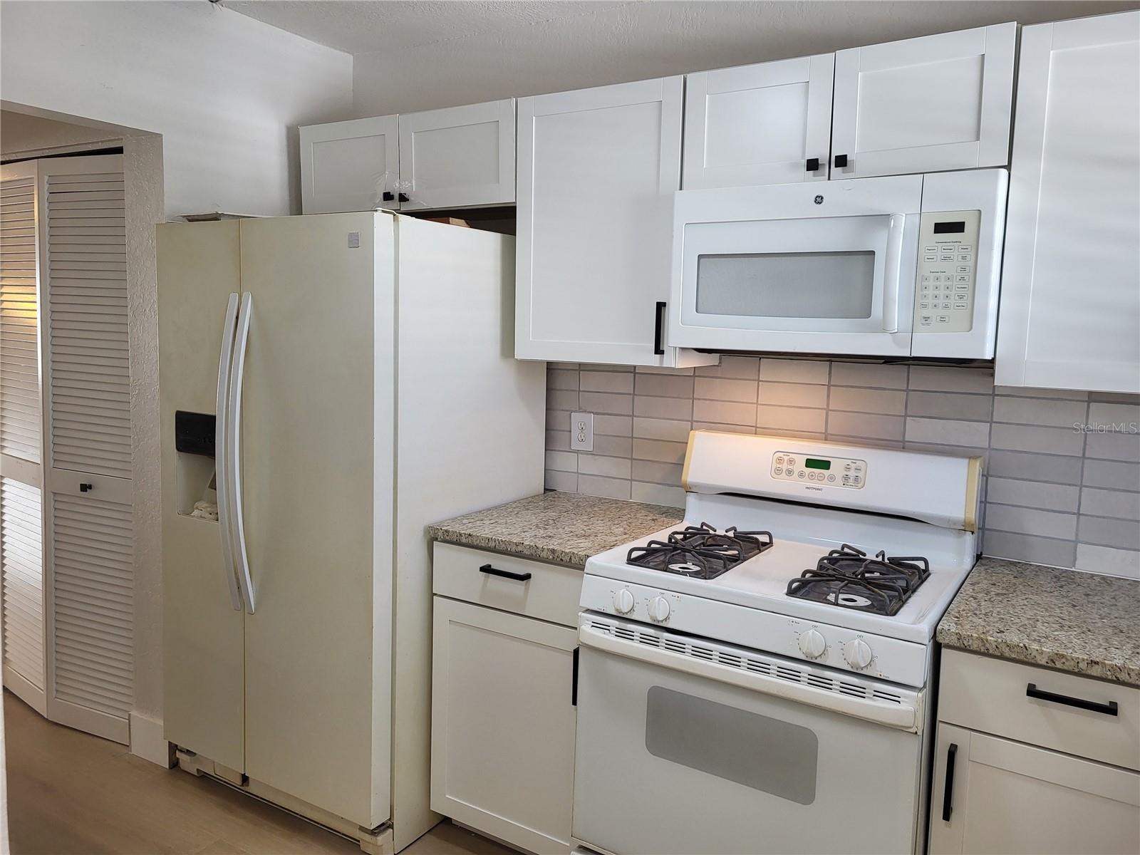 Image 9 of 17 For 5521 80th Street N 312