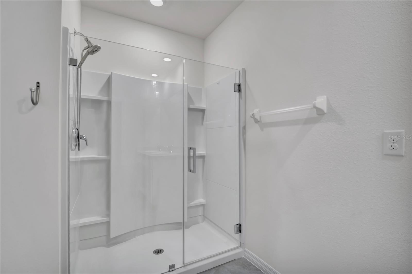 Image 21 of 51 For 32606 Canyonlands Drive