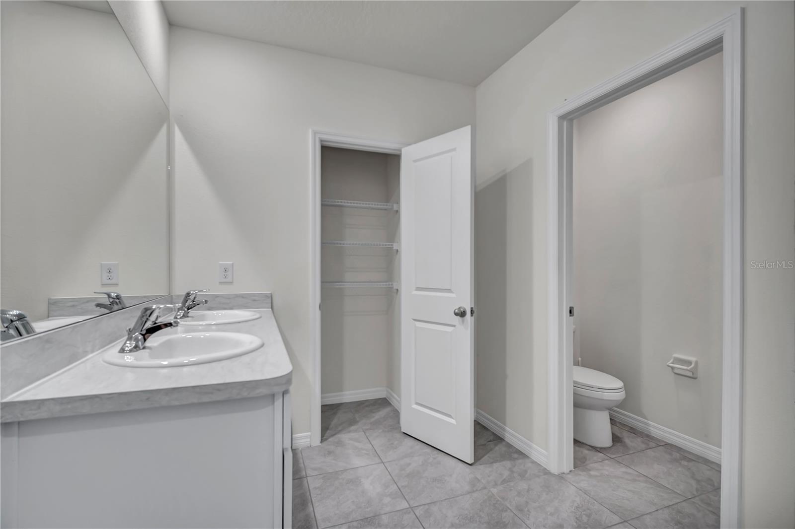 Image 23 of 51 For 32606 Canyonlands Drive