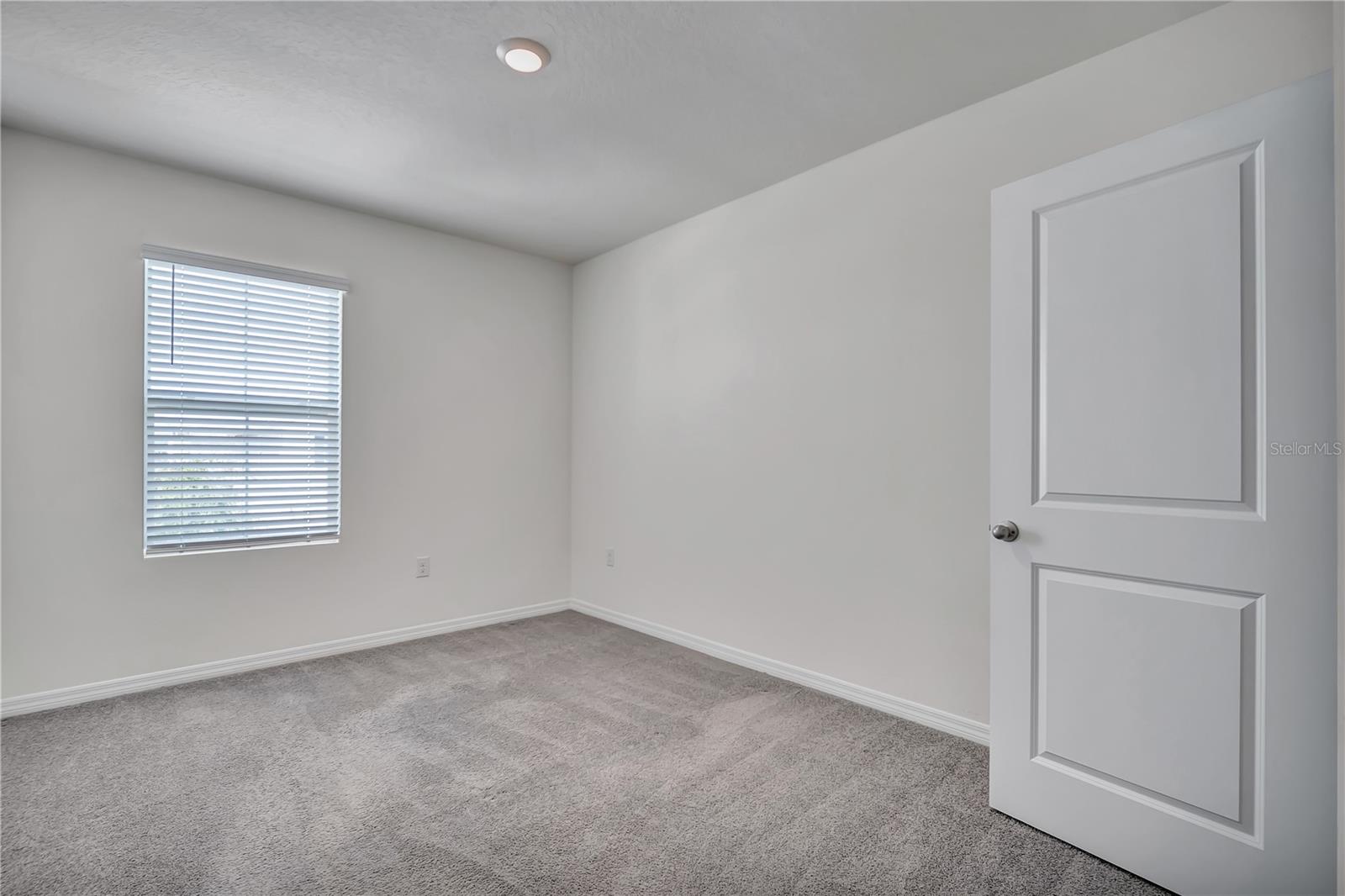 Image 29 of 51 For 32606 Canyonlands Drive