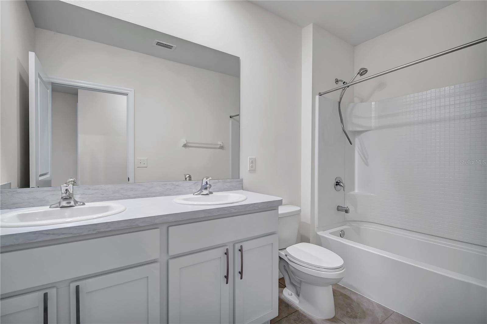 Image 33 of 51 For 32606 Canyonlands Drive