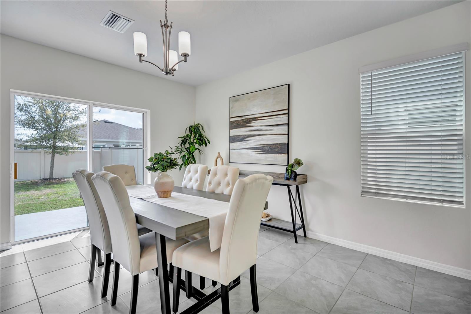 Image 8 of 51 For 32606 Canyonlands Drive