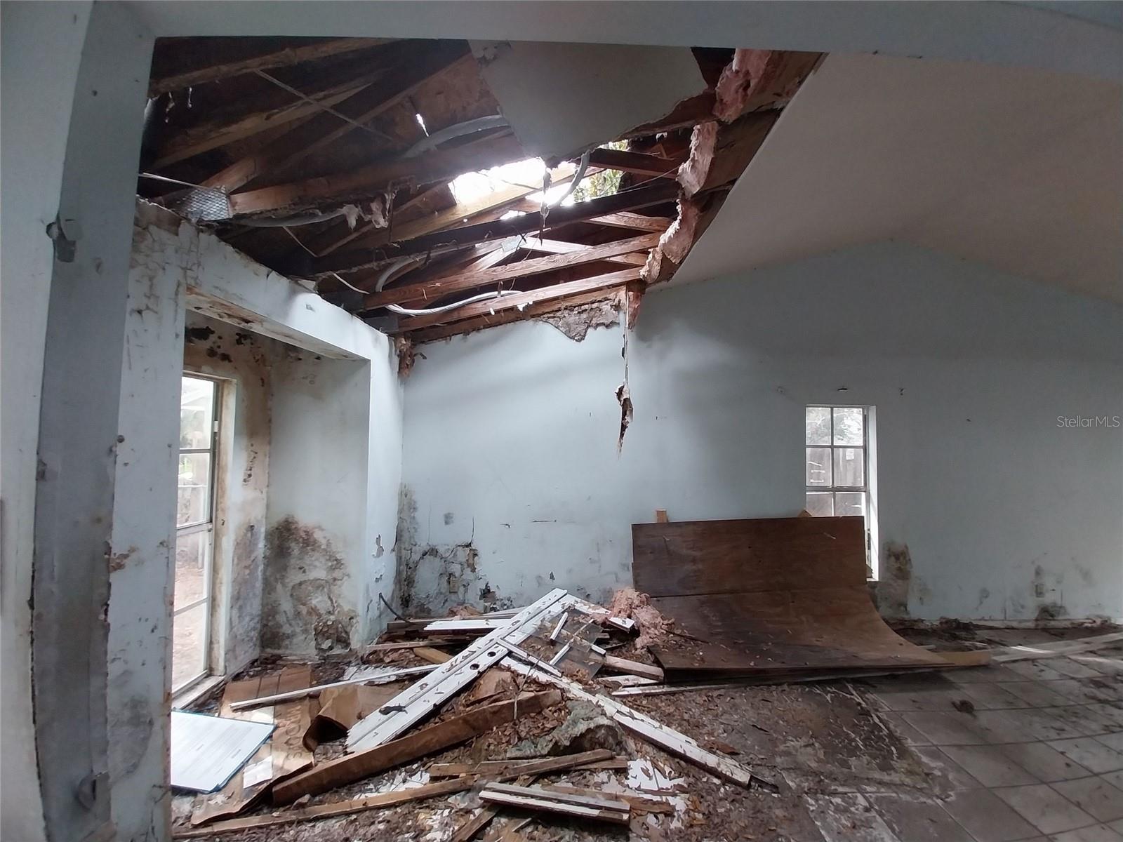 Image 4 of 11 For 3507 San Luis Street