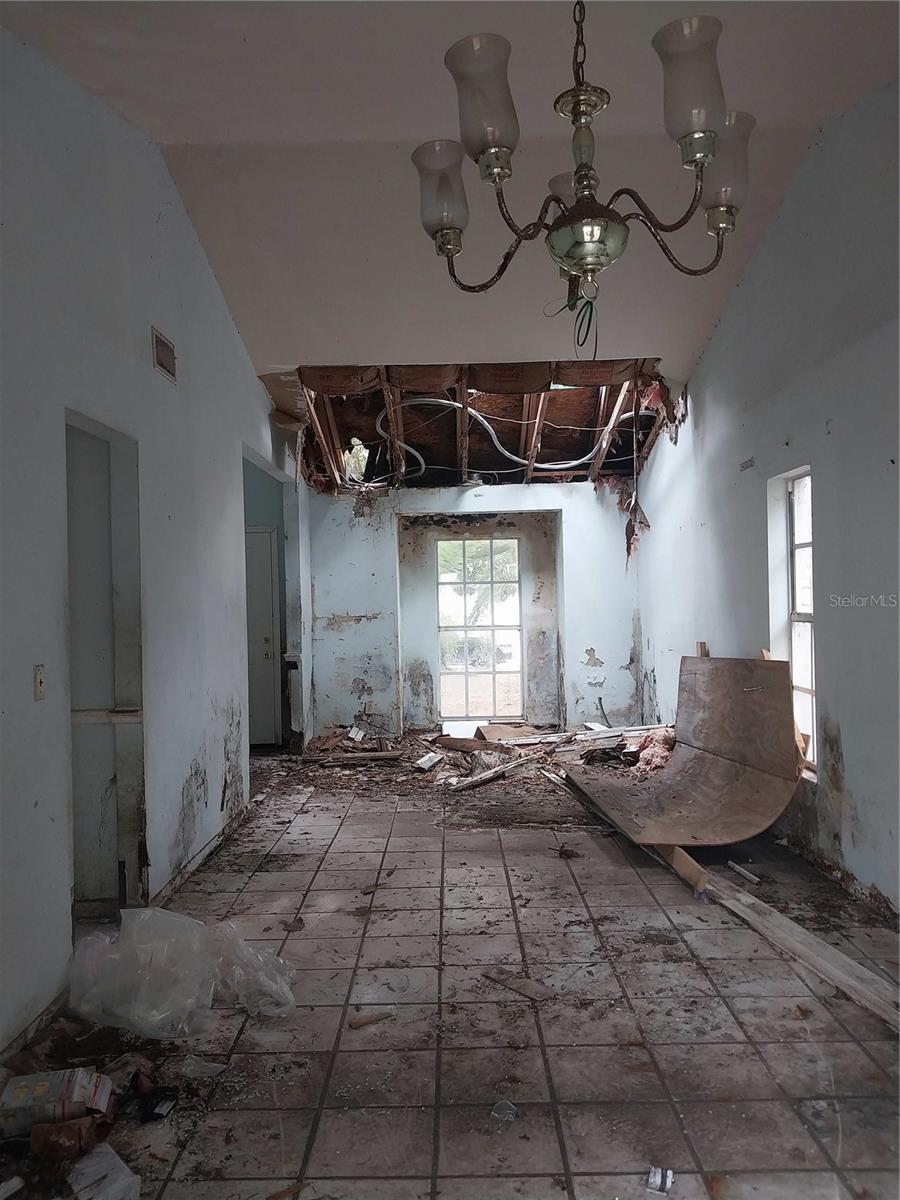 Image 5 of 11 For 3507 San Luis Street